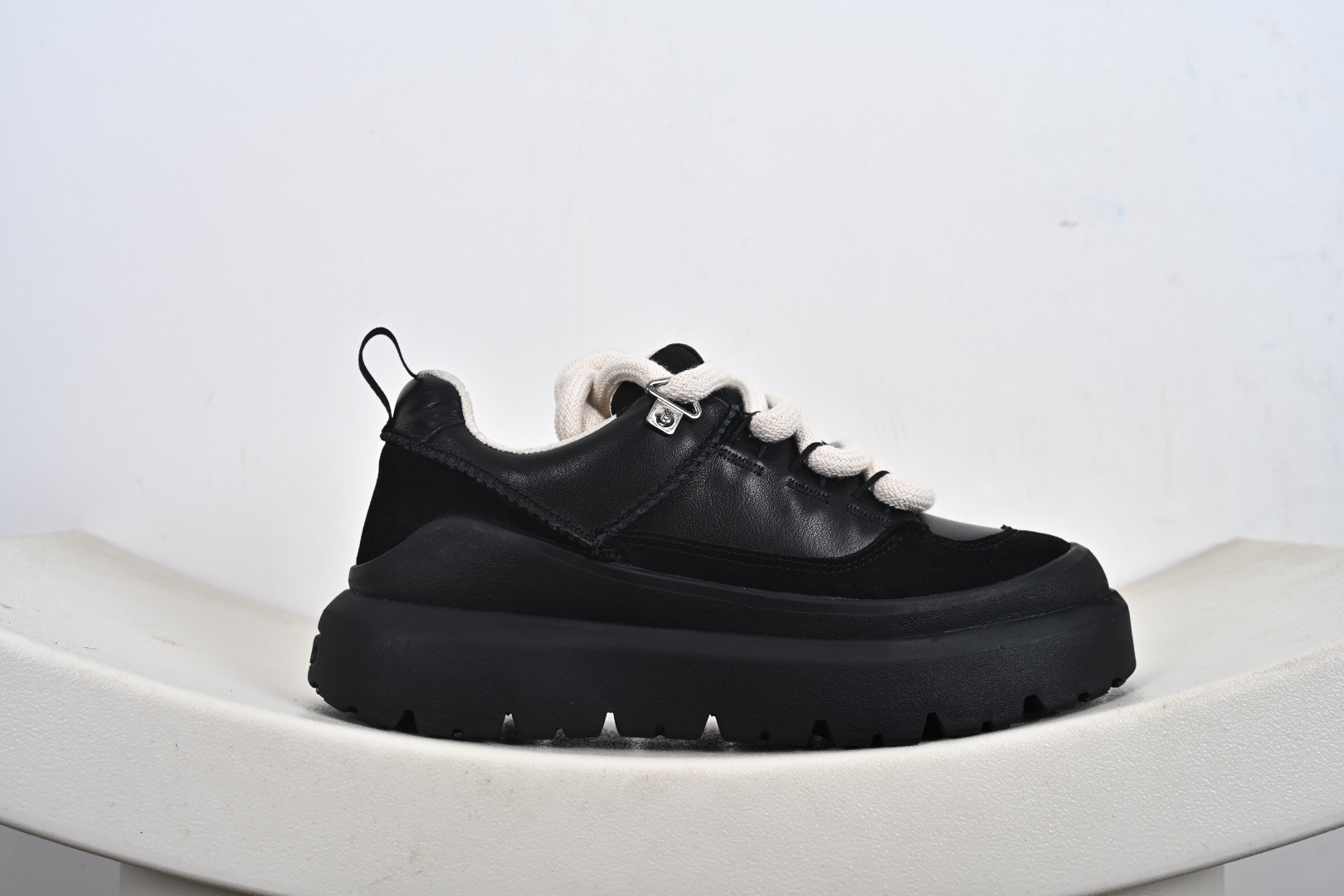 320 UGG 百搭单品 纯原UGG 秋冬羊皮毛一体雪地靴 UGG拖鞋 W/1170910