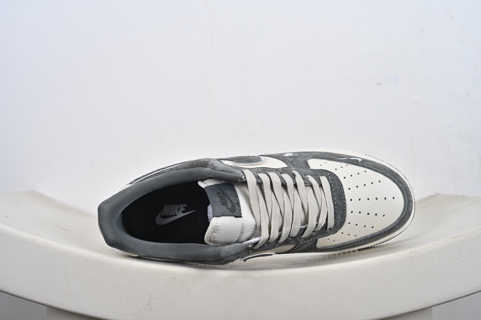 定制版 Air Force 1 '07 Low “暴力熊联名——灰猪八”空军一号 低帮 运动鞋 休闲鞋 SY1388-004