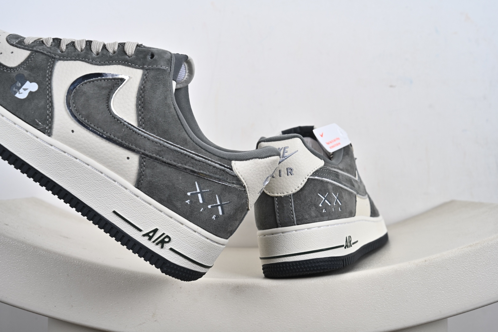 定制版 Air Force 1 '07 Low “暴力熊联名——灰猪八”空军一号 低帮 运动鞋 休闲鞋 SY1388-004