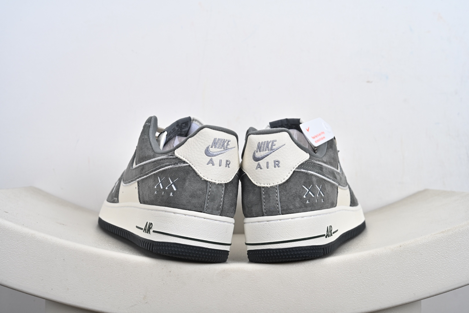 定制版 Air Force 1 '07 Low “暴力熊联名——灰猪八”空军一号 低帮 运动鞋 休闲鞋 SY1388-004