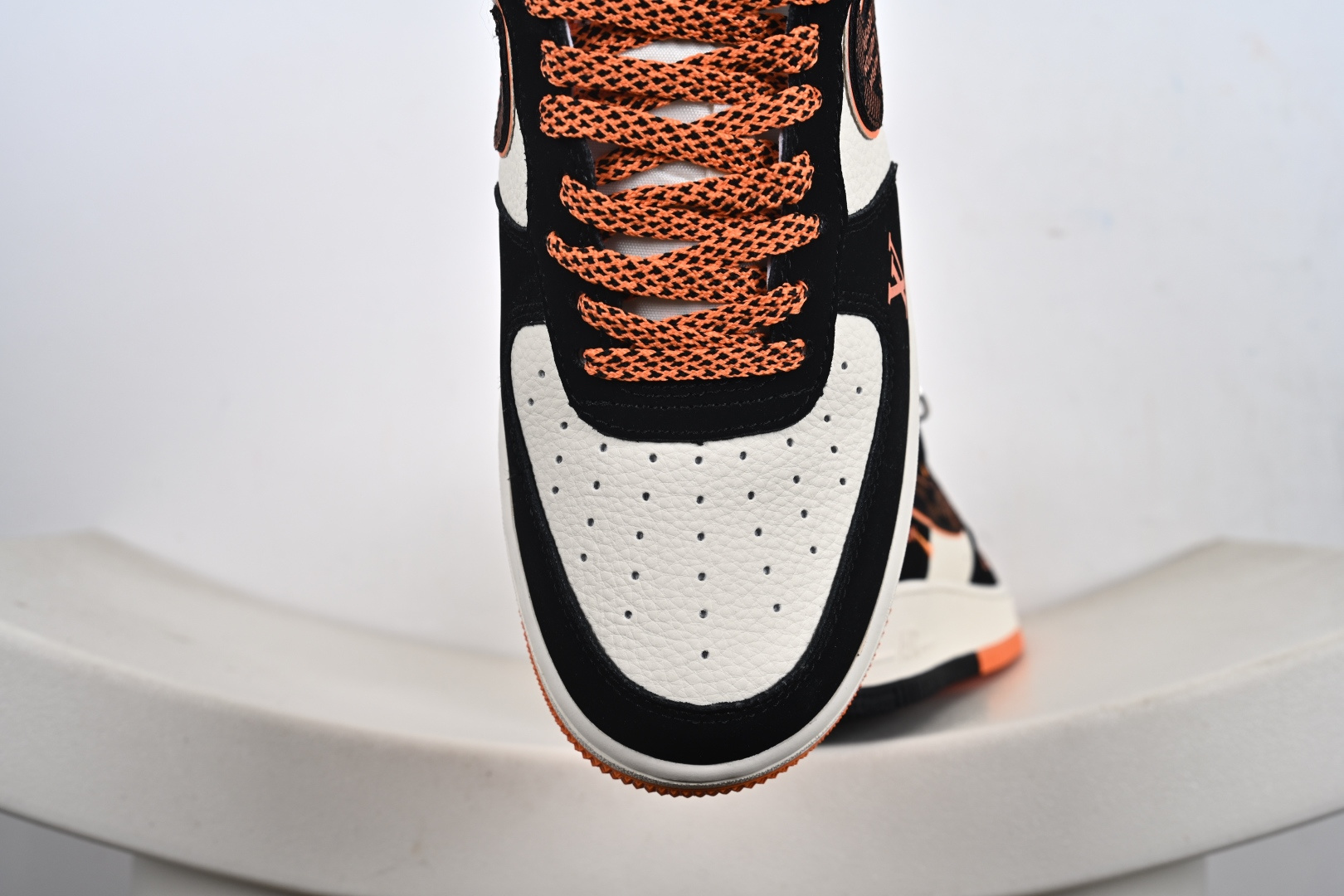 Louis Vuitton x Nk Air Force 1’07 定制配色 Lv联名 空军一号经典低帮休闲百搭板鞋 KJ1688-025