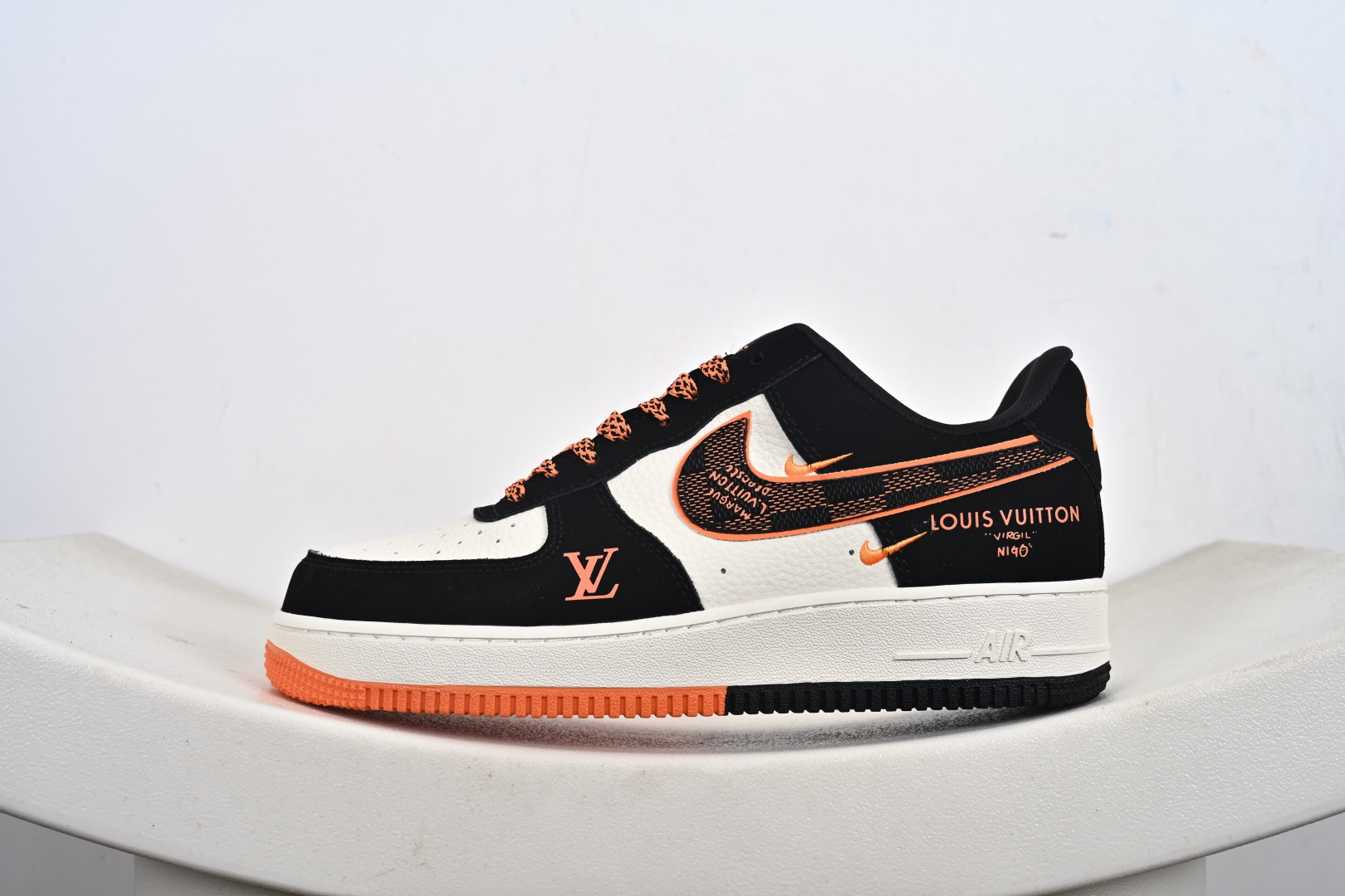 Louis Vuitton x Nk Air Force 1’07 定制配色 Lv联名 空军一号经典低帮休闲百搭板鞋 KJ1688-025