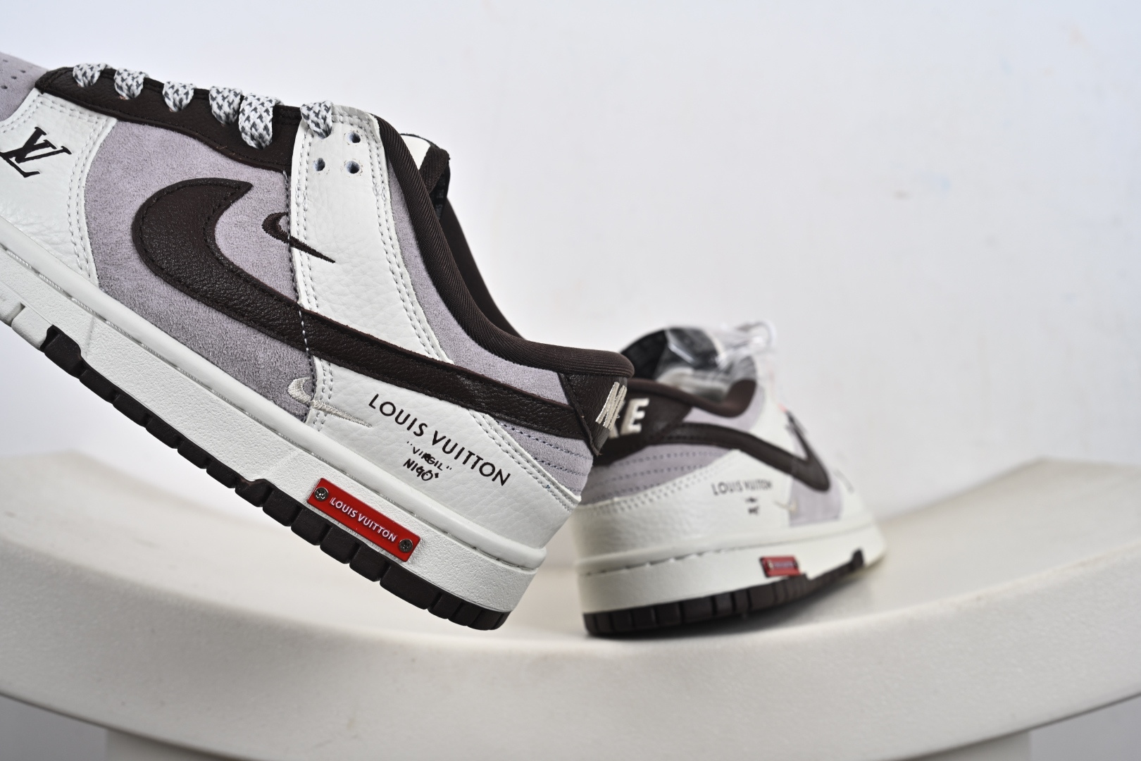 LV x NK SB Dunk Low 低帮LV联名白咖啡米白棕红 YF9511-906