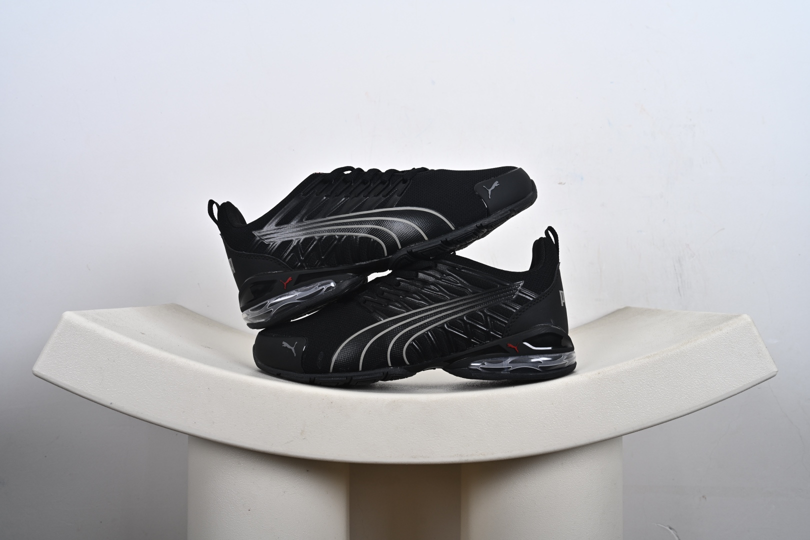 支持放店 彪马/Puma Voltaic Evo 低帮透气网面休闲运动鞋 货号:379601-01、 Y6-E4