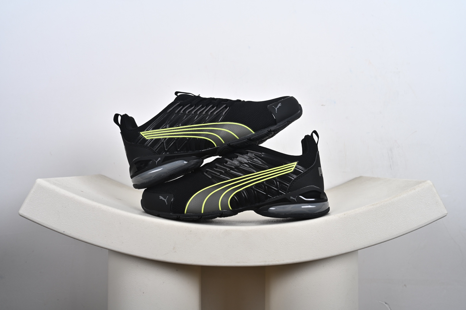 支持放店 彪马/Puma Voltaic Evo 低帮透气网面休闲运动鞋 货号:379601-01、28、17、 Y6-E4