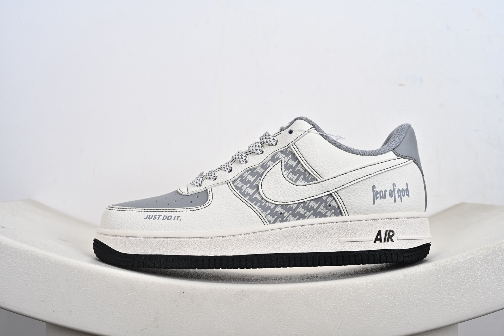 定制版 NIke Air Force 1'07 Low FOG联名 米灰黑满天星 空军一号低帮休闲板鞋 JP8028-008