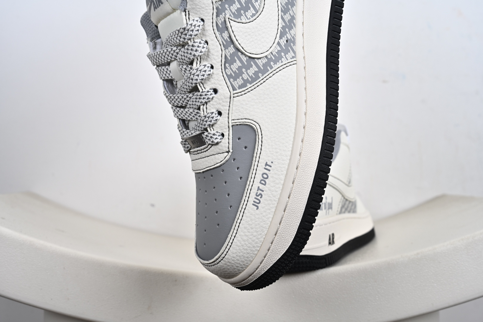 定制版 NIke Air Force 1'07 Low FOG联名 米灰黑满天星 空军一号低帮休闲板鞋 JP8028-008