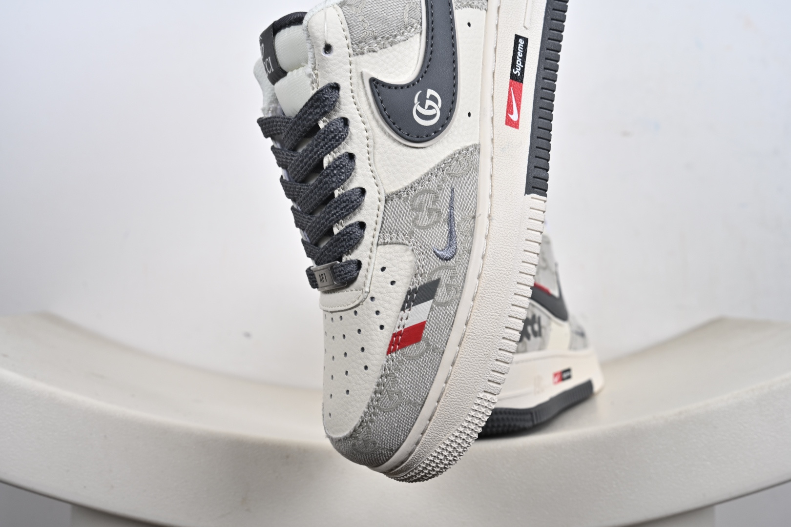 定制版 Nike Air Force 1'07 Low 古驰联名 花纹米灰红 空军一号低帮休闲板鞋 MZ9588-808