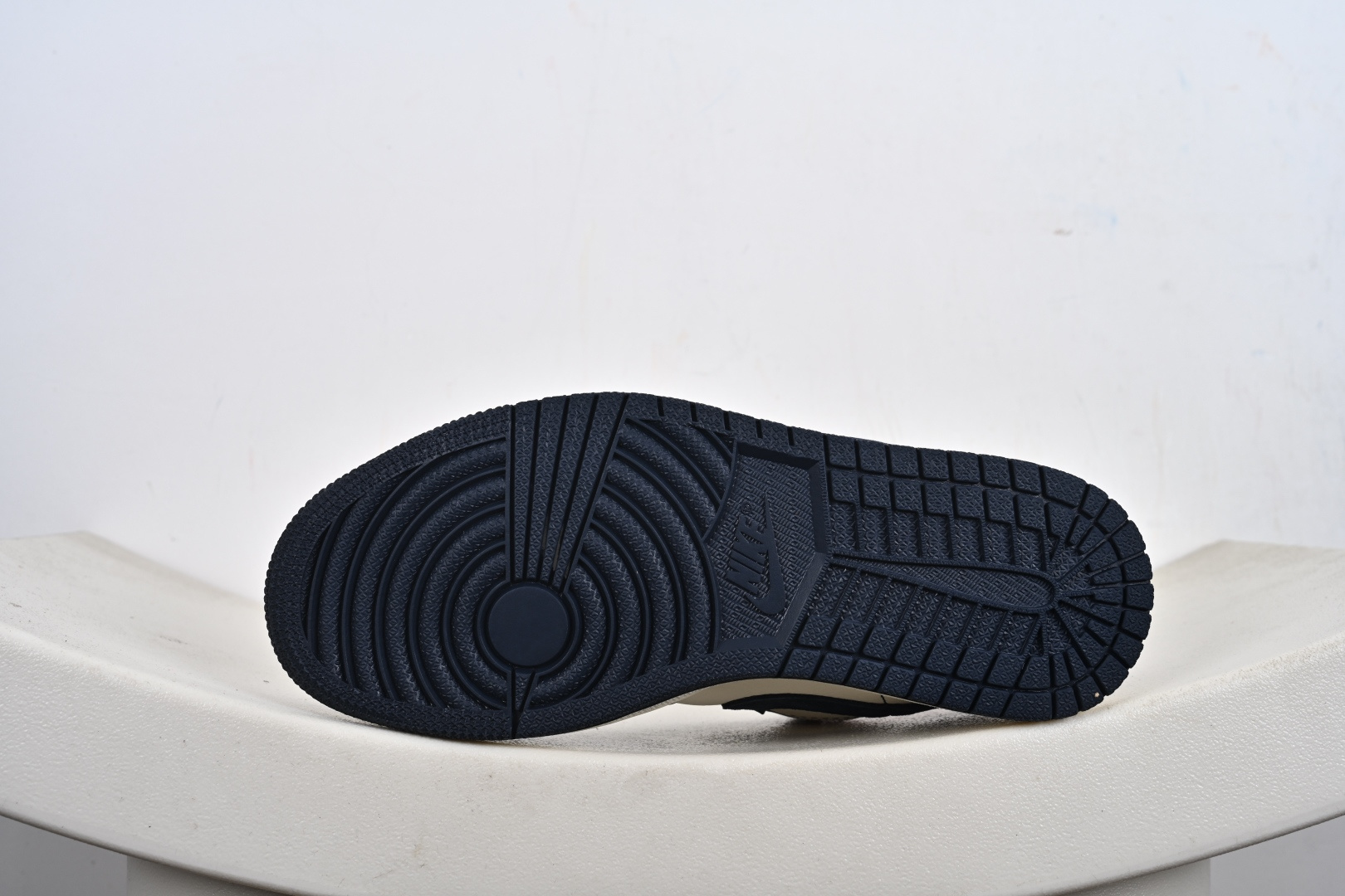 260 定制版高端定制Air Jordan 1 Low AJ1 乔1 “巴黎世家联名---灰红蓝猪八”高端定制 低帮复古篮球鞋 QD1988-008