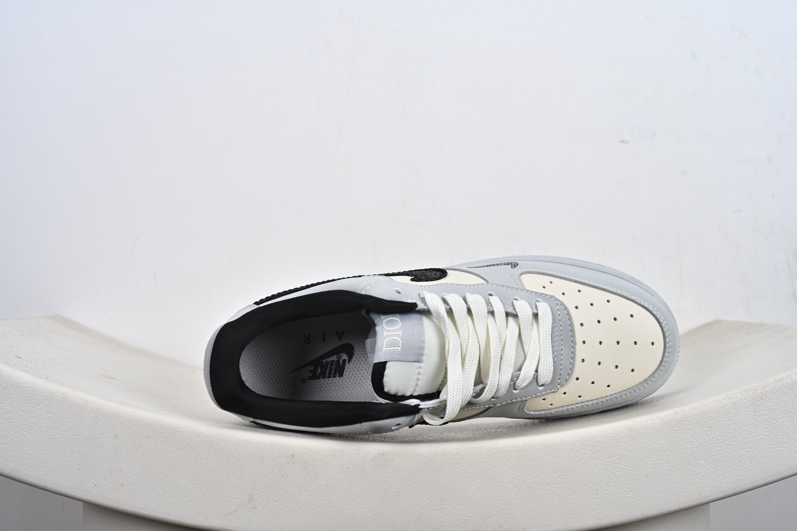 定制版 Air Force 1 '07 Low “迪奥联名——花纹米灰黑”空军一号 高端定制 低帮 运动鞋 休闲鞋 BK0188-081