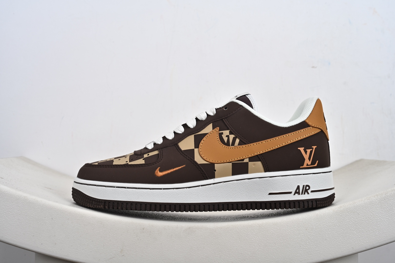 NK Air Force 1 Low 空军1号低帮LV联名咖棕焦糖 NH0601-576
