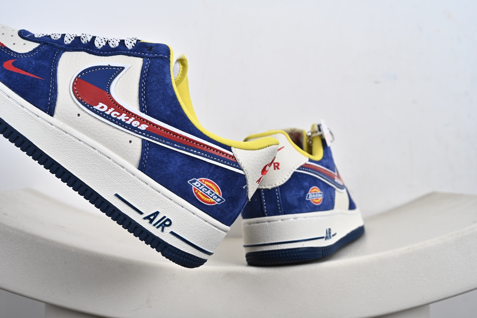 定制版NIke Air Force 1 '07 Low “Dickies联名——白蓝猪八”空军一号 低帮 运动鞋 休闲鞋 SY1388-006