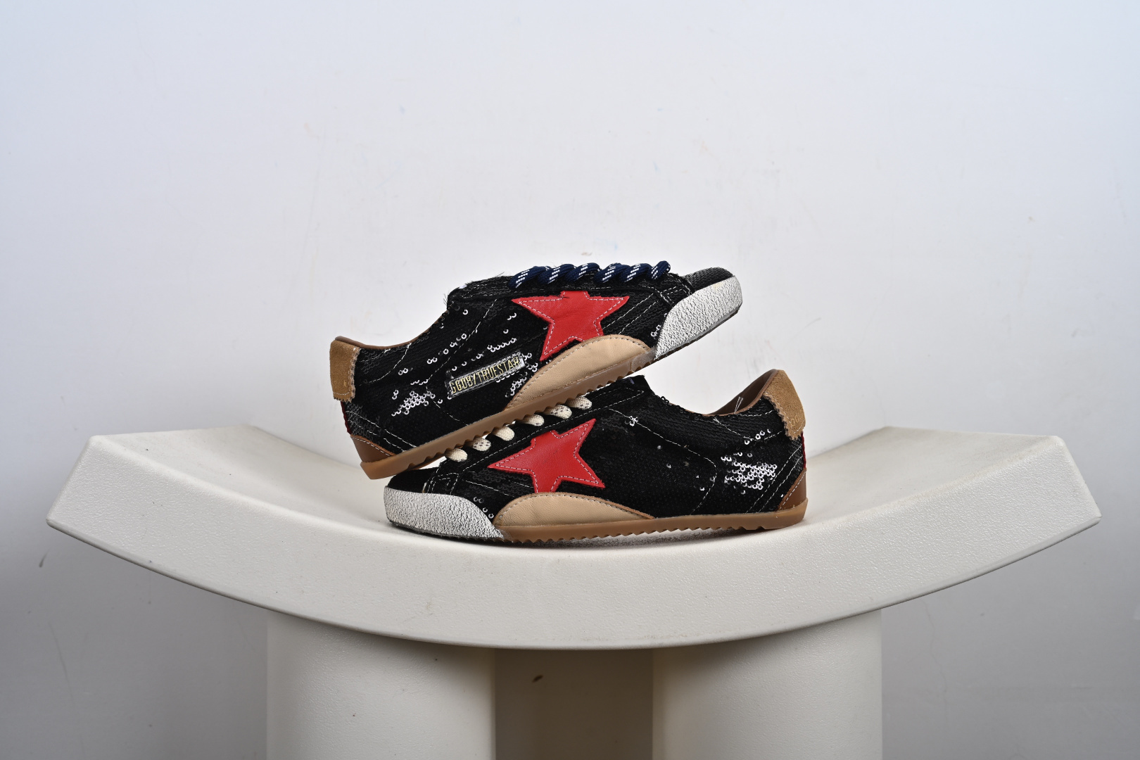 300 Golden Goose Deluxe Brand SStar星星鞋GGDB脏出天际的小脏鞋 潮复古板鞋