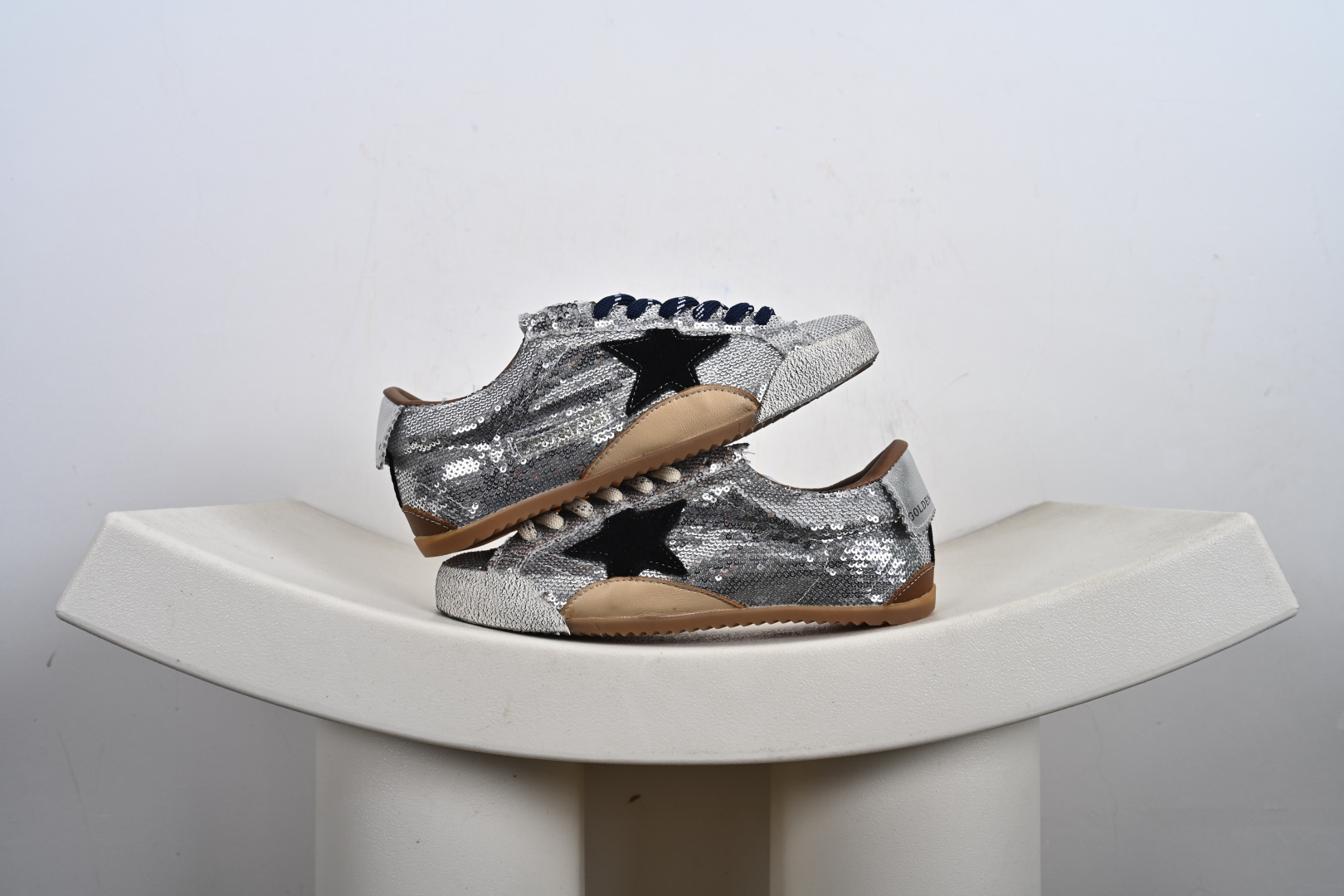 300 Golden Goose Deluxe Brand SStar星星鞋GGDB脏出天际的小脏鞋 潮复古板鞋