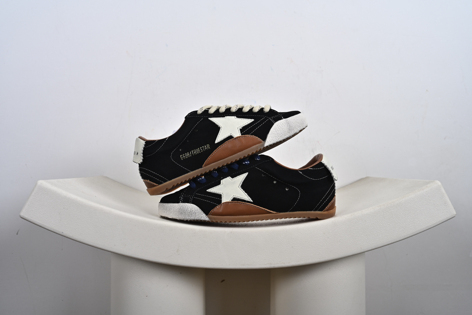 300 Golden Goose Deluxe Brand SStar星星鞋GGDB脏出天际的小脏鞋 潮复古板鞋