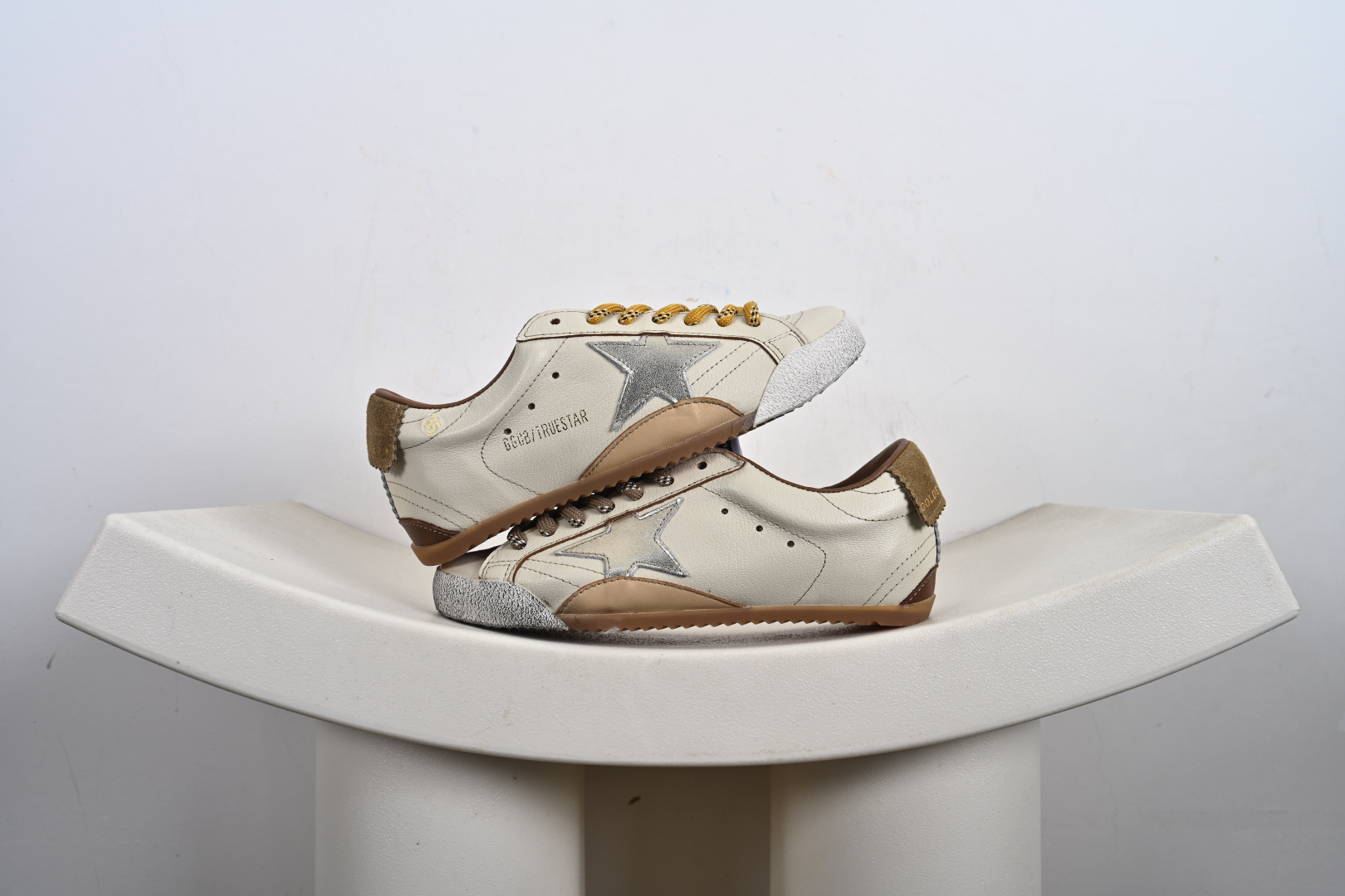 300 Golden Goose Deluxe Brand SStar星星鞋GGDB脏出天际的小脏鞋 潮复古板鞋