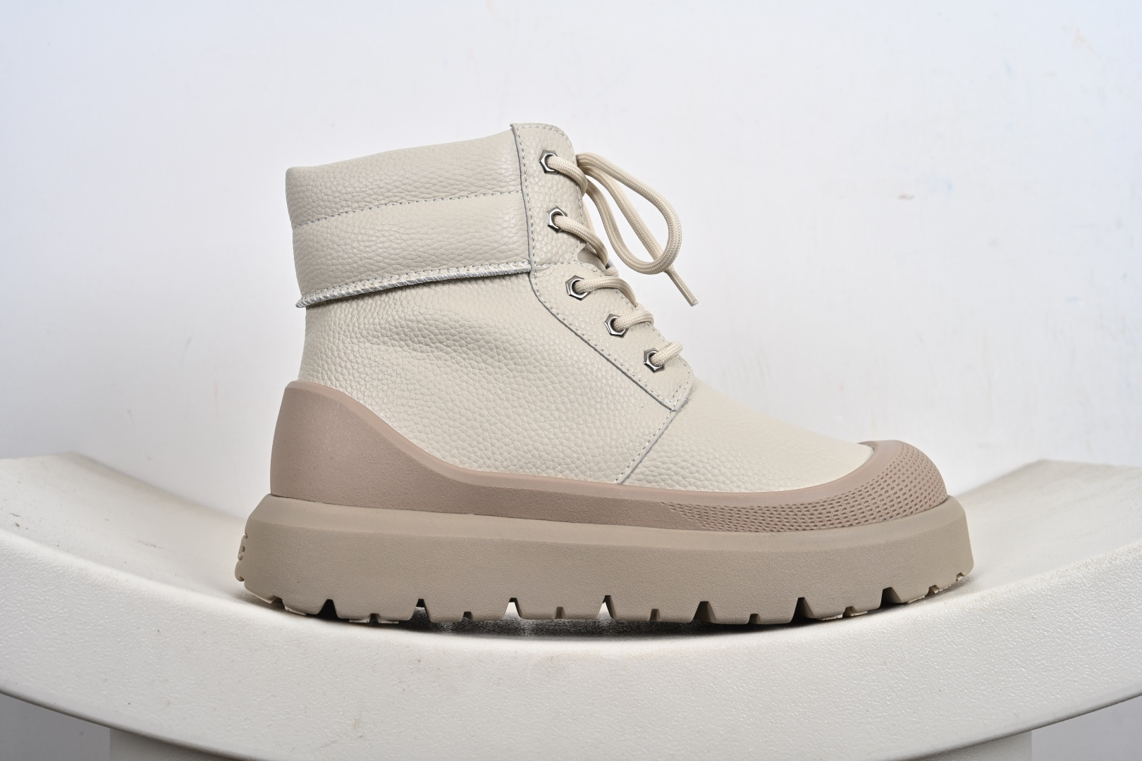 320 平台外贸专供 UGG Neumel Weather Hybrid 高帮雪地靴 1158208