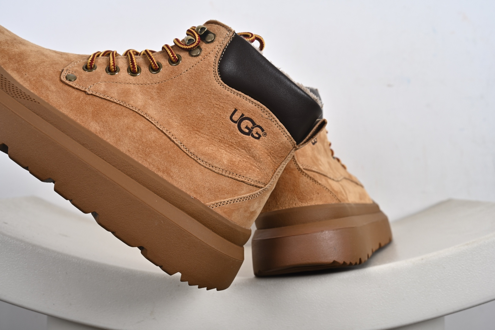 280 UGG M Tasman Weather Hybrid 塔斯曼混合系列中帮厚底轻量休闲马丁靴 U6335M