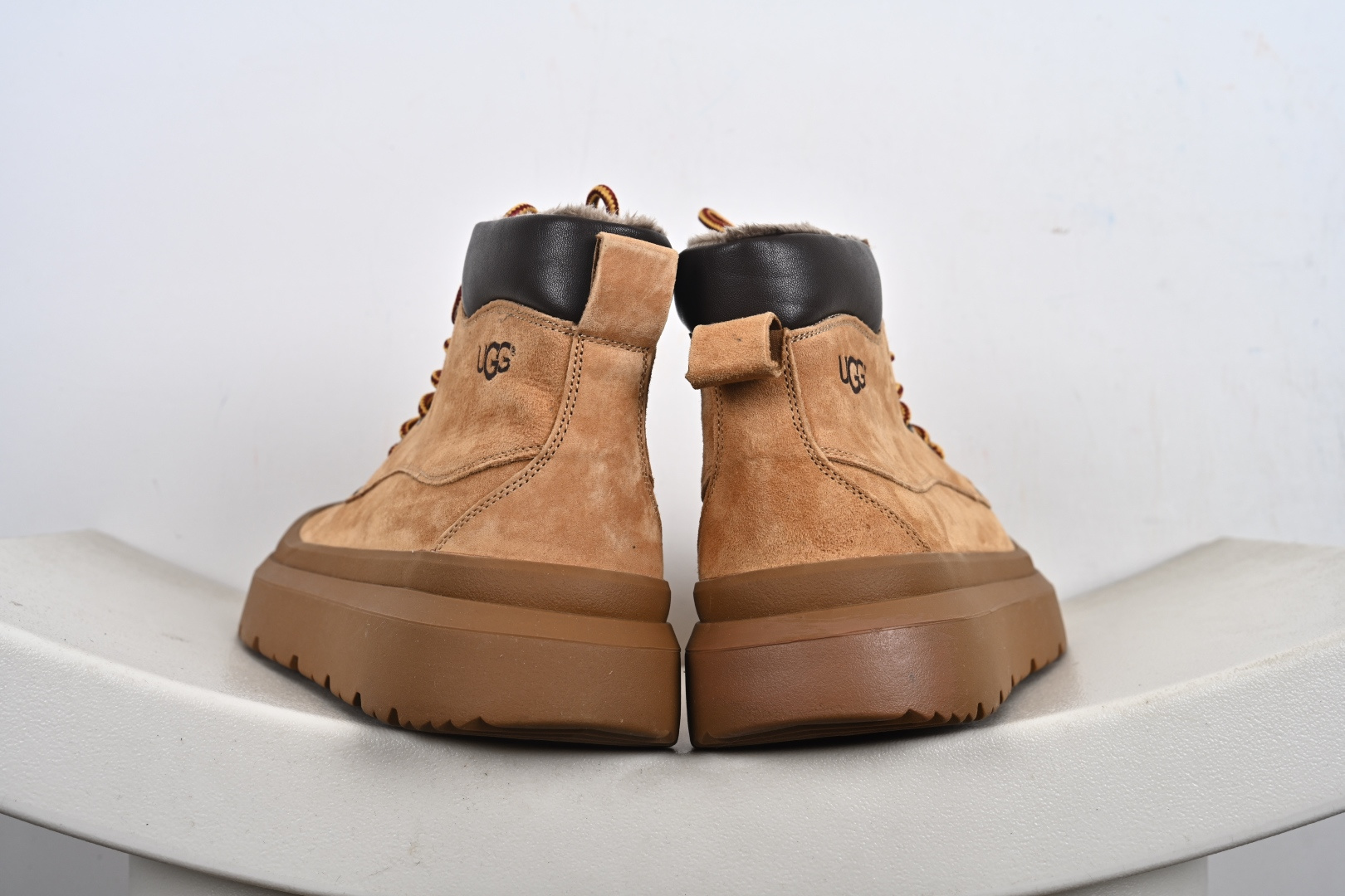 280 UGG M Tasman Weather Hybrid 塔斯曼混合系列中帮厚底轻量休闲马丁靴 U6335M