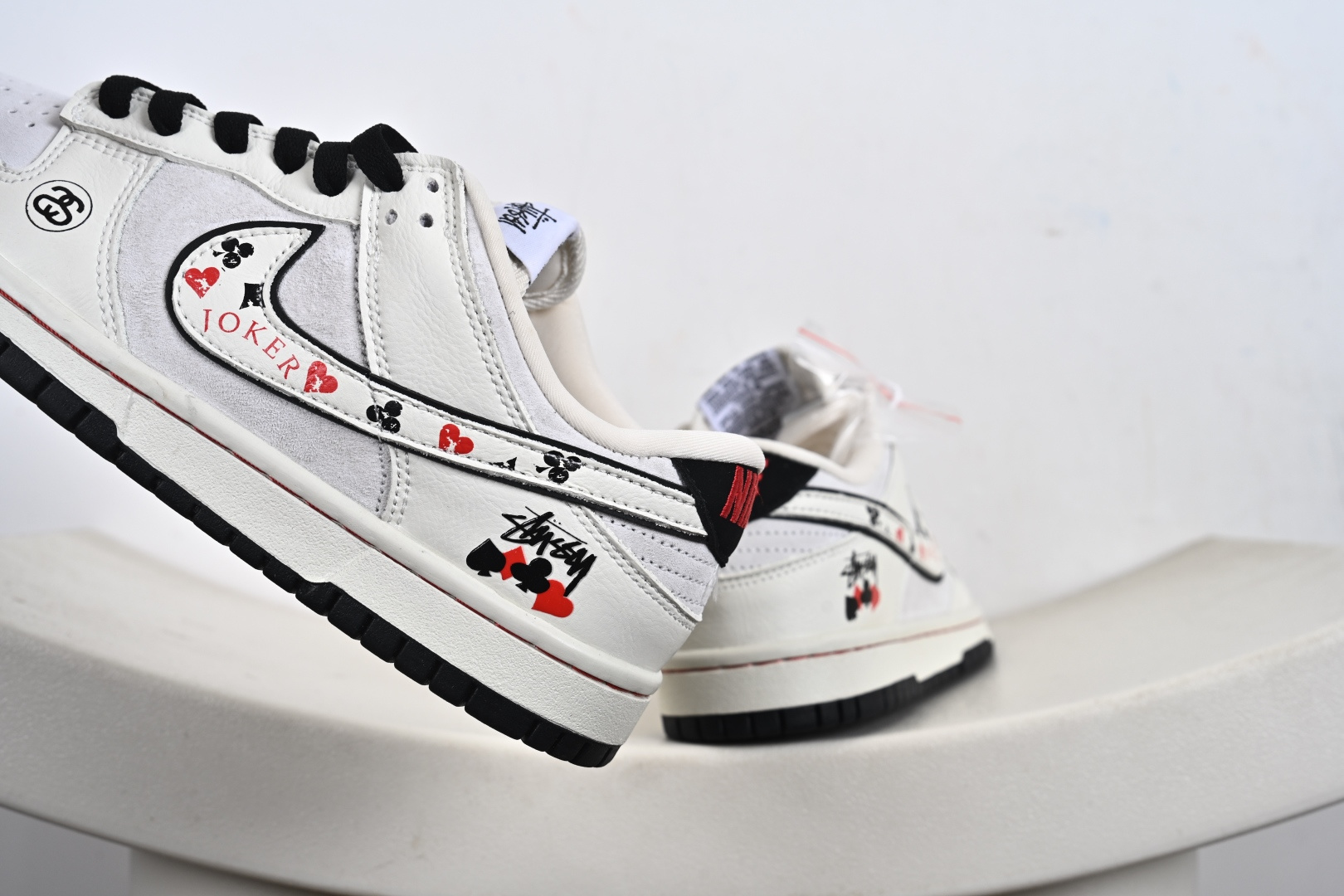 260 Nike SB Dunk Low 斯图西联名 白黑红 高端定制 低帮休闲板鞋 YF9511-913