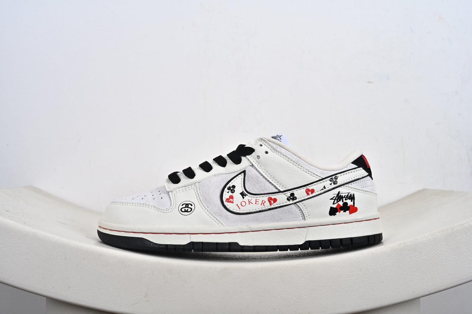 260 Nike SB Dunk Low 斯图西联名 白黑红 高端定制 低帮休闲板鞋 YF9511-913