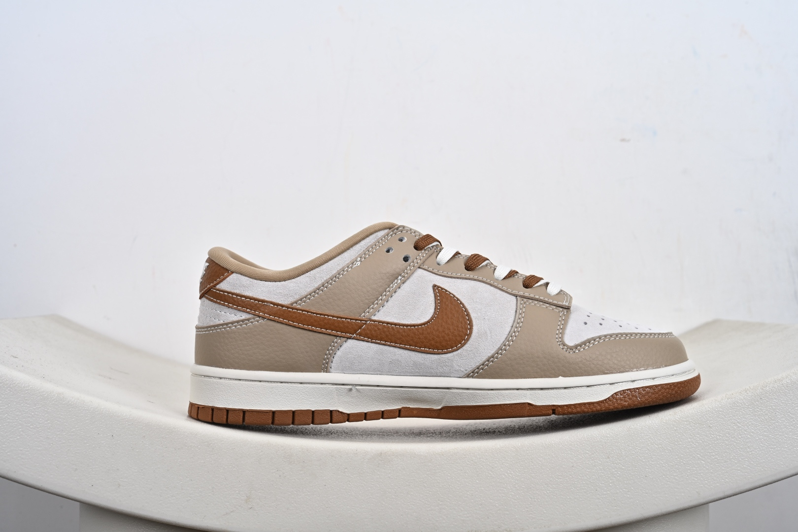 260 Stussy x LV x Nike Dunk Low 卡其棕 SG6688-005