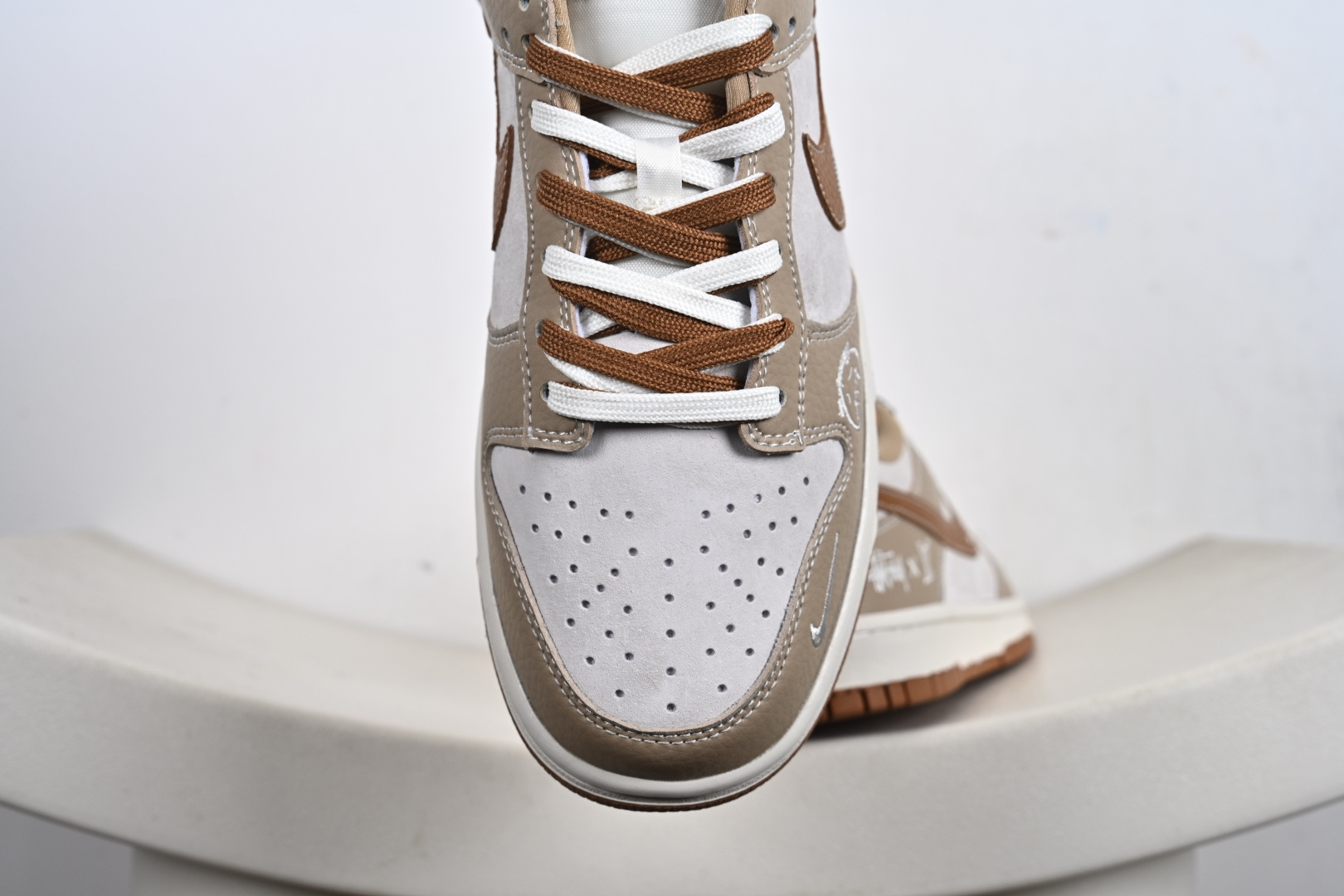 260 Stussy x LV x Nike Dunk Low 卡其棕 SG6688-005