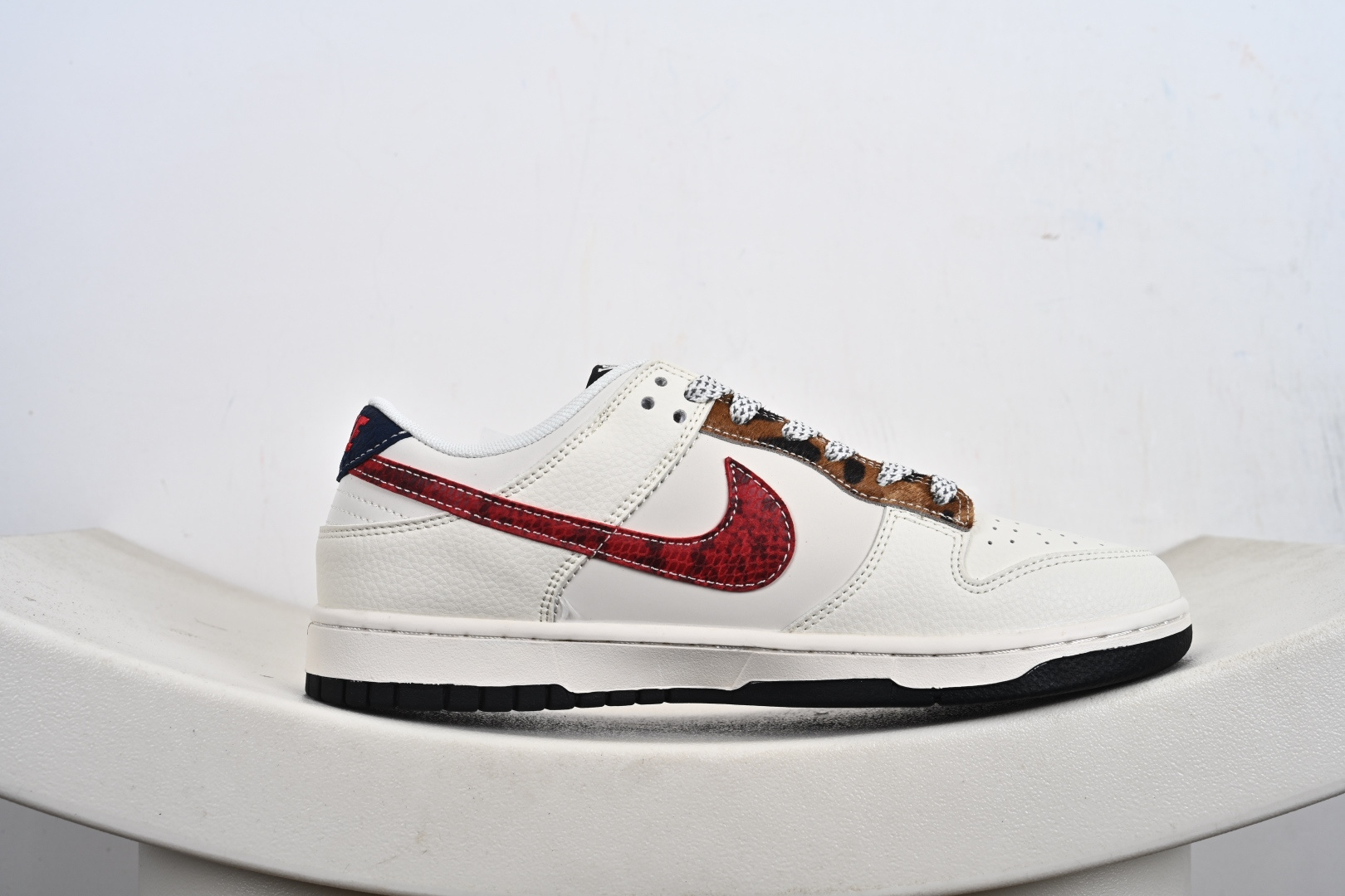 260 Nike SB Dunk Low LV联名 XS6089-627