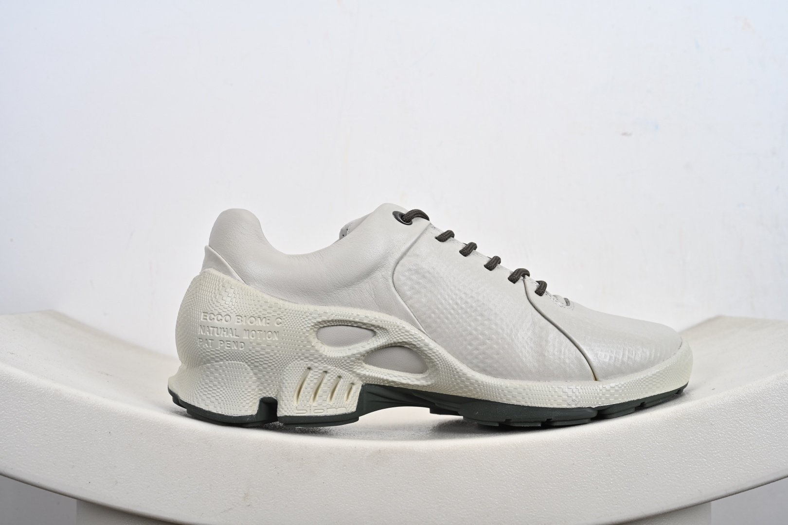 240 Ecco 爱步 真皮防滑健步休闲皮鞋 800334-61092