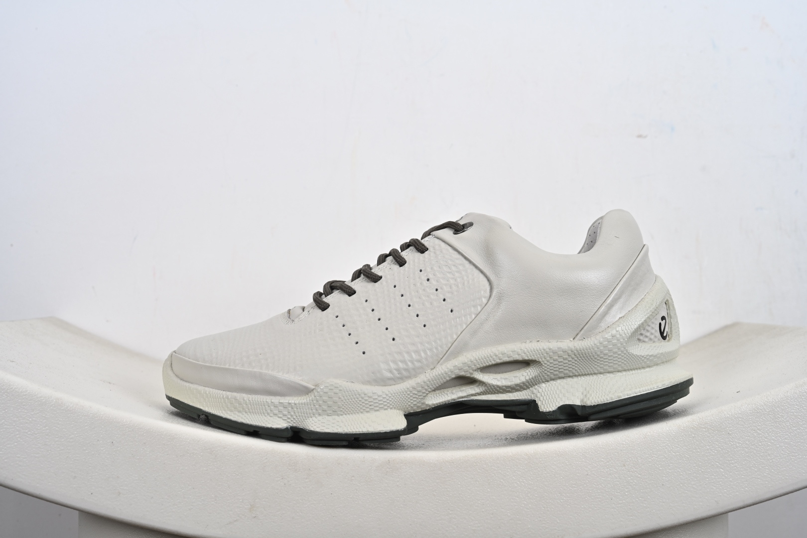 240 Ecco 爱步 真皮防滑健步休闲皮鞋 800334-61092