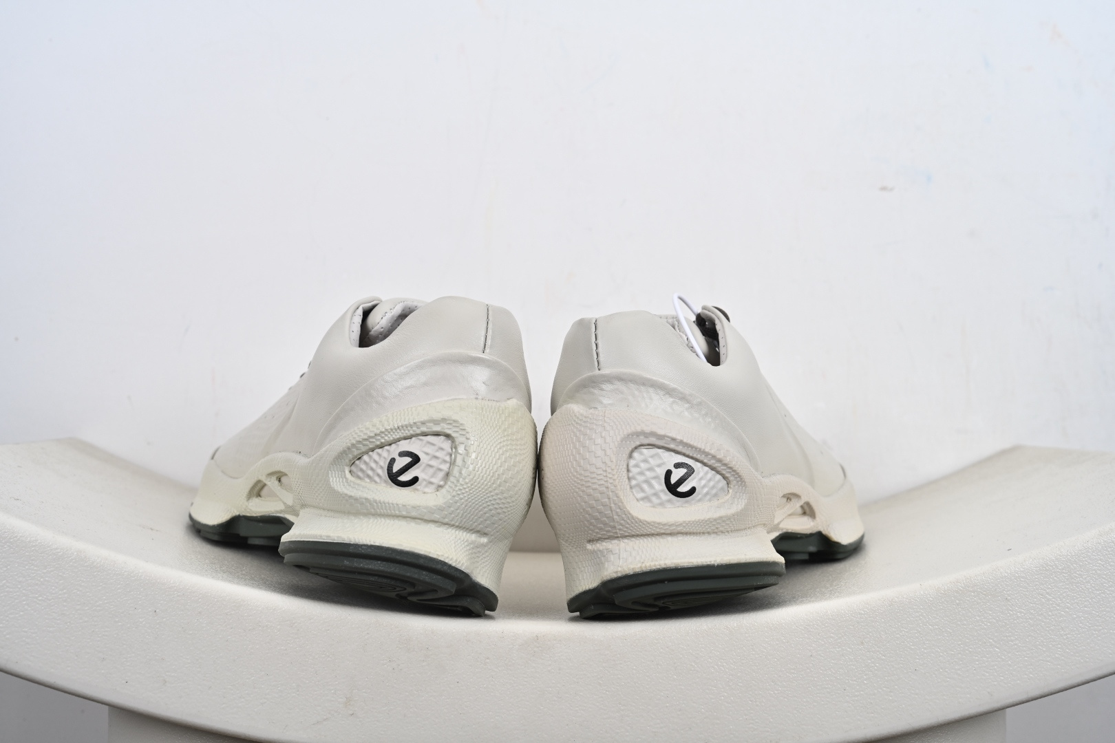 240 Ecco 爱步 真皮防滑健步休闲皮鞋 800334-61092