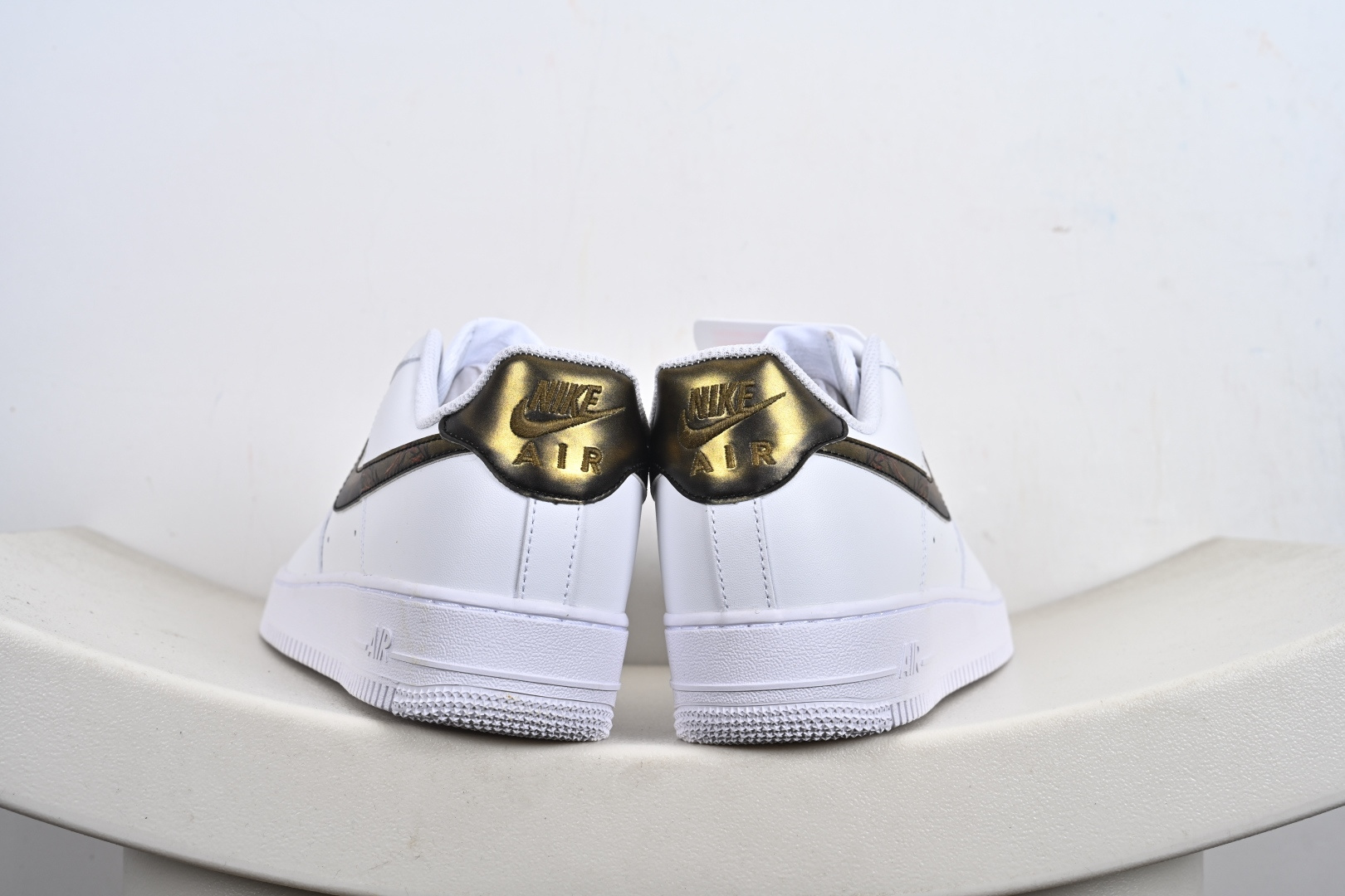 Nike Air Force 1 Low 白金 ZH0316-147