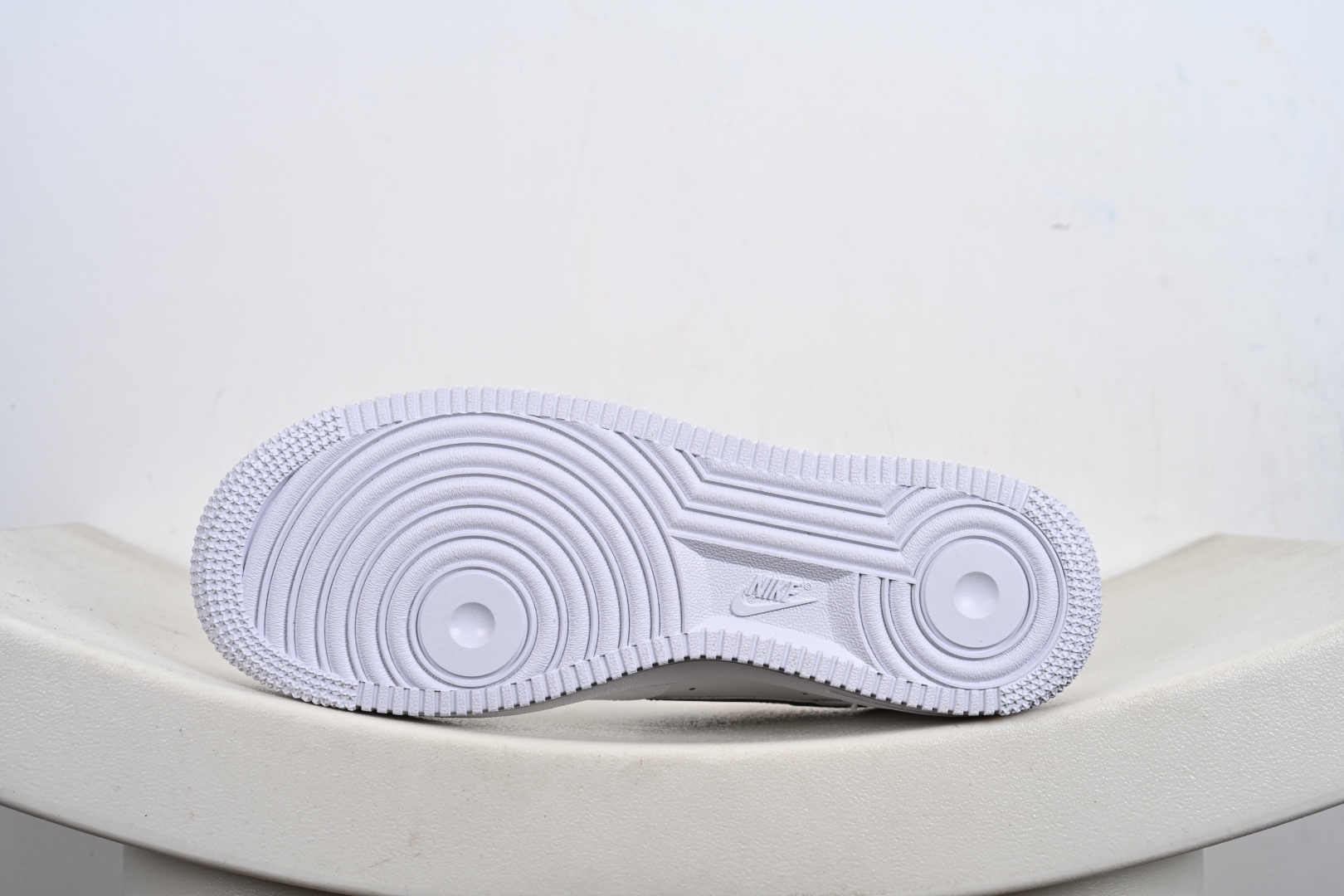 Nike Air Force 1 Low 白金 ZH0316-147