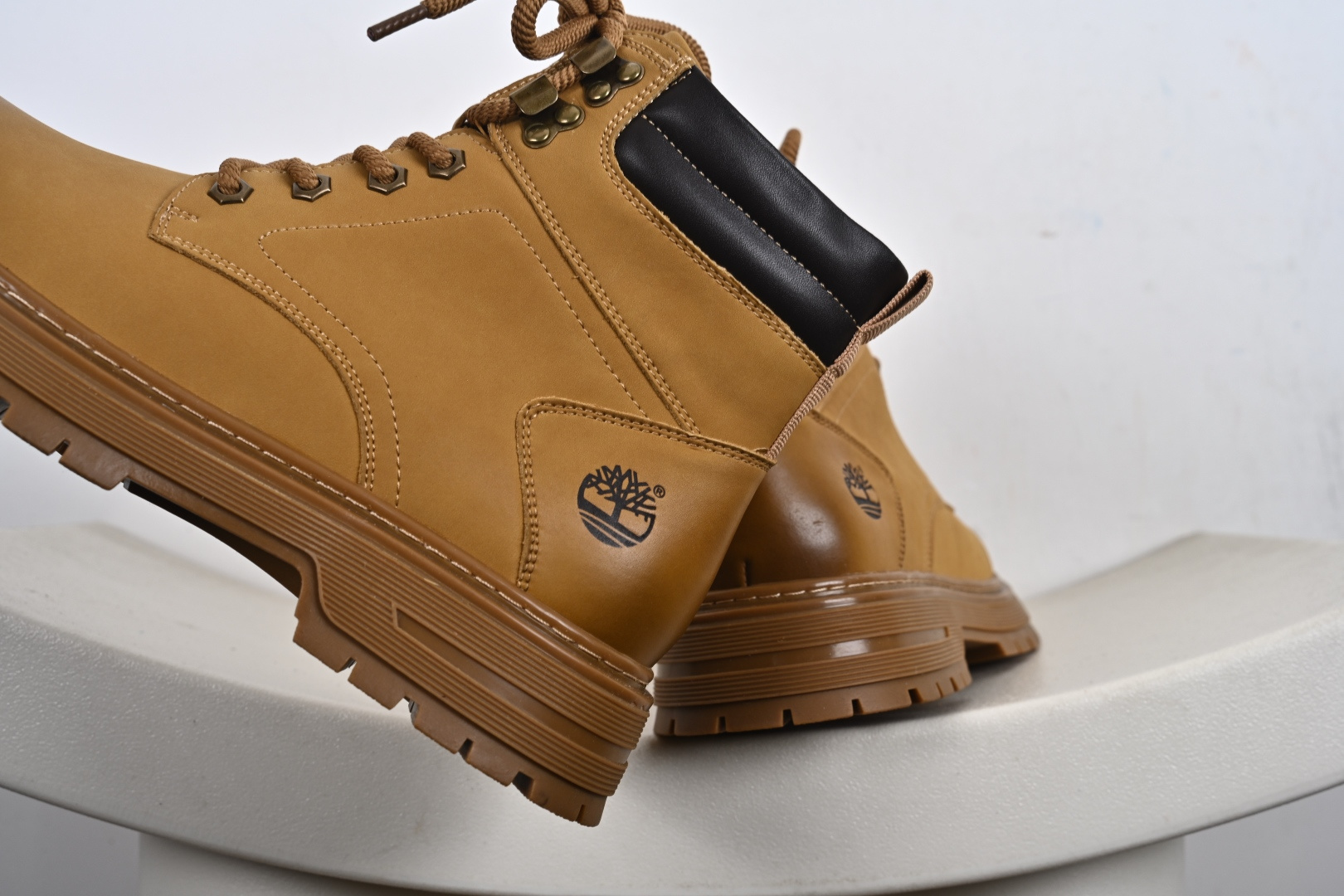 280 Timberland添柏岚/天伯伦休闲时尚马丁靴系列 TB10056