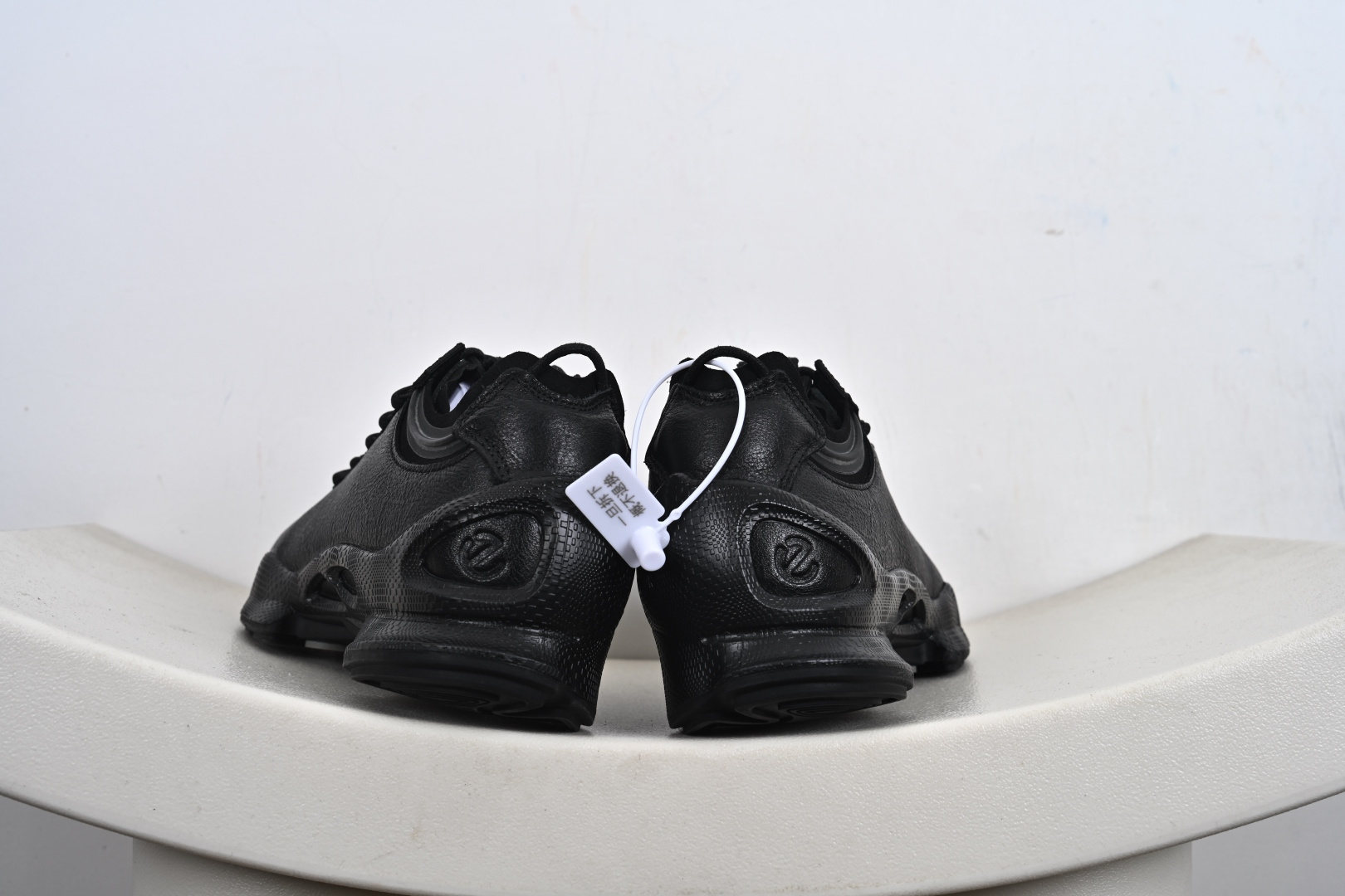 240 Ecco 爱步健步BIOMC 25周年新款百搭跑步健身鞋 800444-Chinese UA Cheap High Quatity Brand Clothes Bags handbags Sneakers wholesale wholesaler seller from China Factory suppliers Fashion Clothing Shoes best Quality Beautiful Price 240 Ecco 爱步健步BIOMC 25周年新款百搭跑步健身鞋 800444