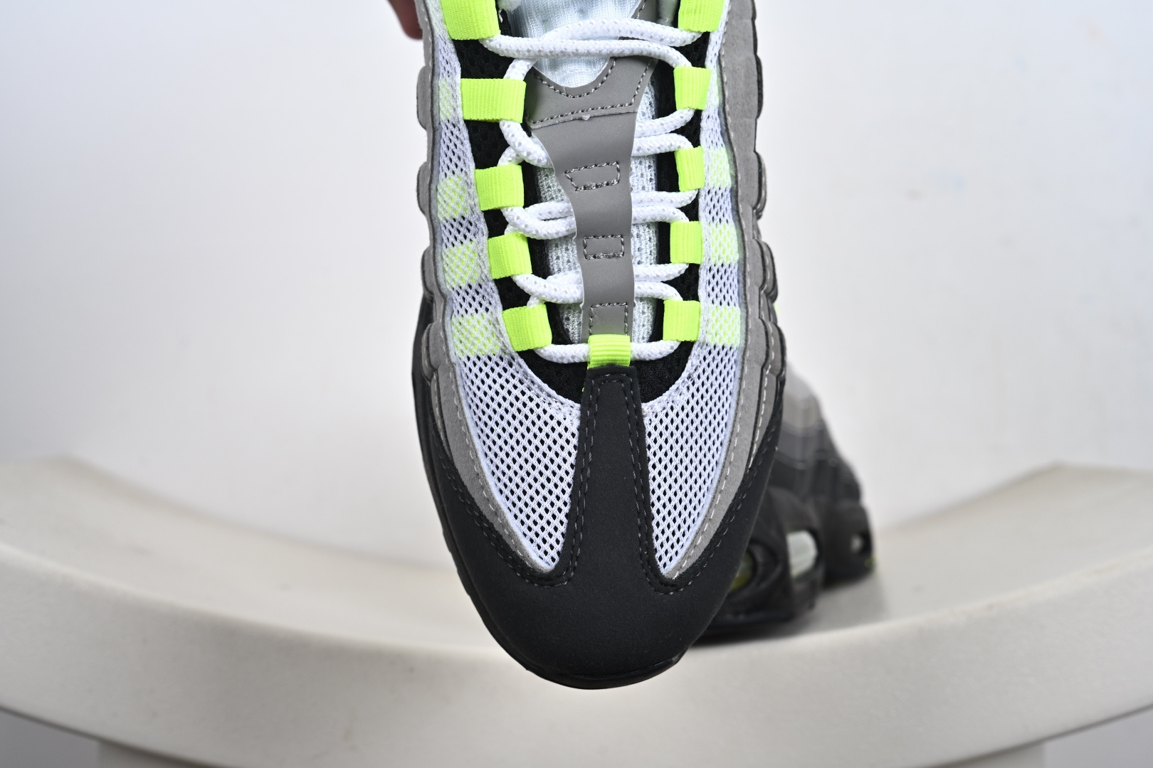 复刻版 AIR 95 NK 气垫复古慢跑百搭鞋休闲运动鞋 HM4740-001