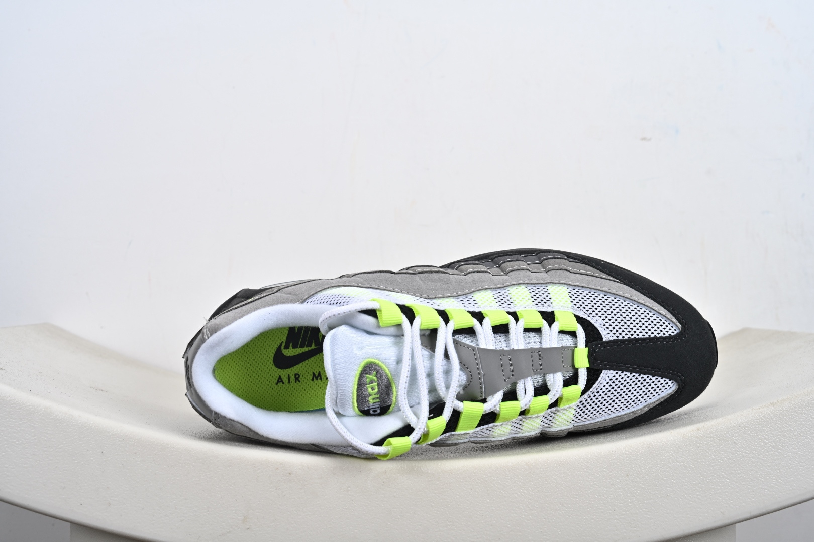 复刻版 AIR 95 NK 气垫复古慢跑百搭鞋休闲运动鞋 HM4740-001