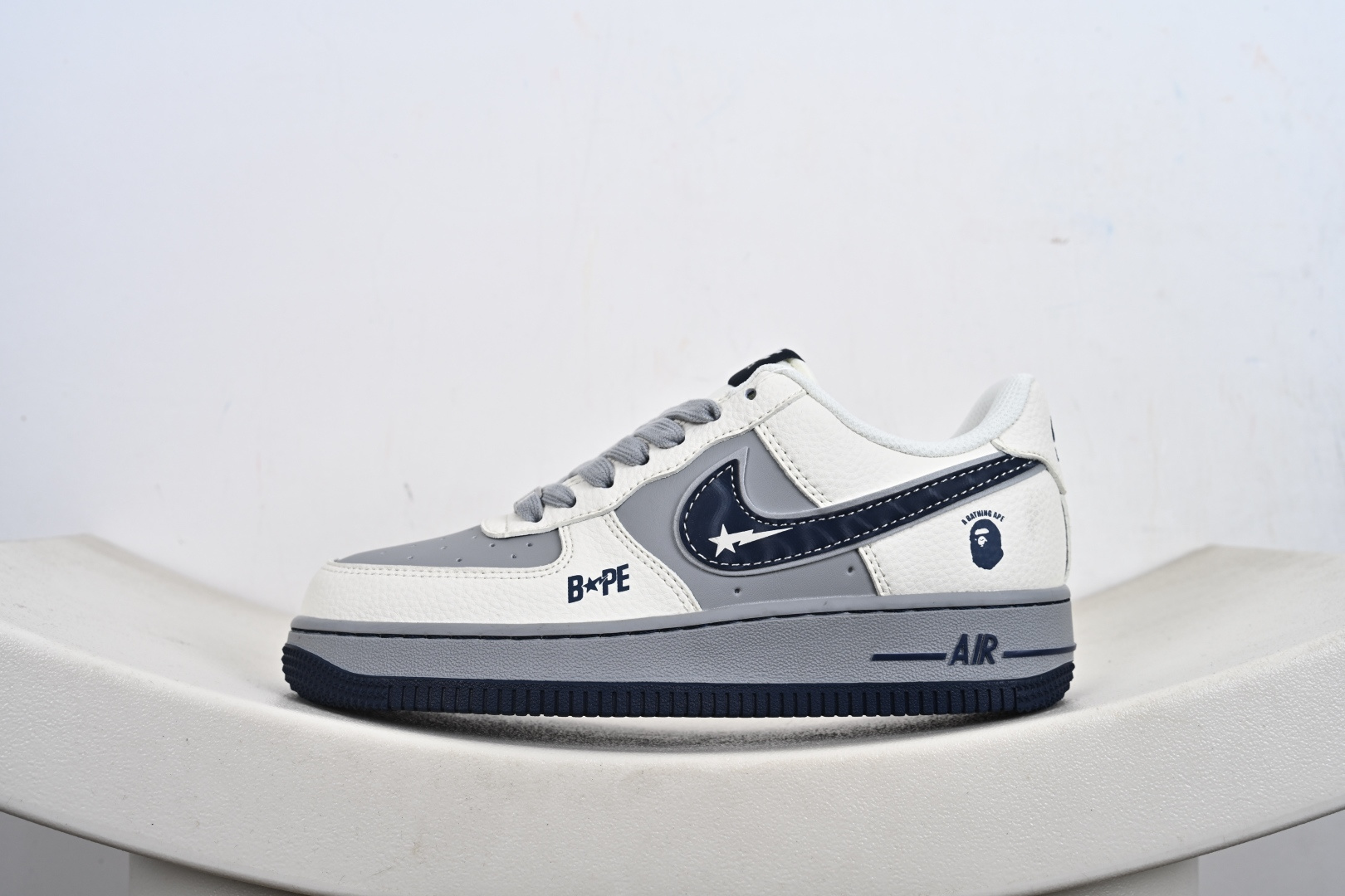 定制版Nike Air Force 1'07 Low 猿人头BaPe联名 米灰蓝 空军一号低帮休闲板鞋 SM6668-111