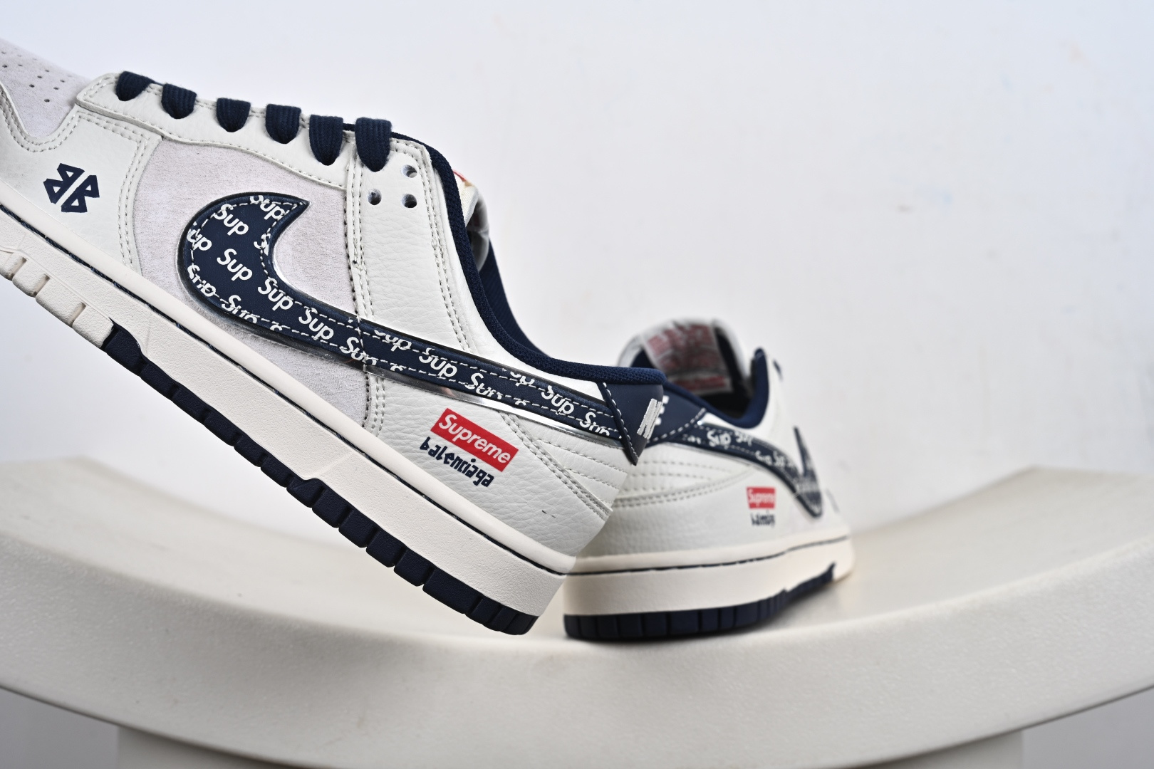 Nike SB Dunk Low x HS2506-240