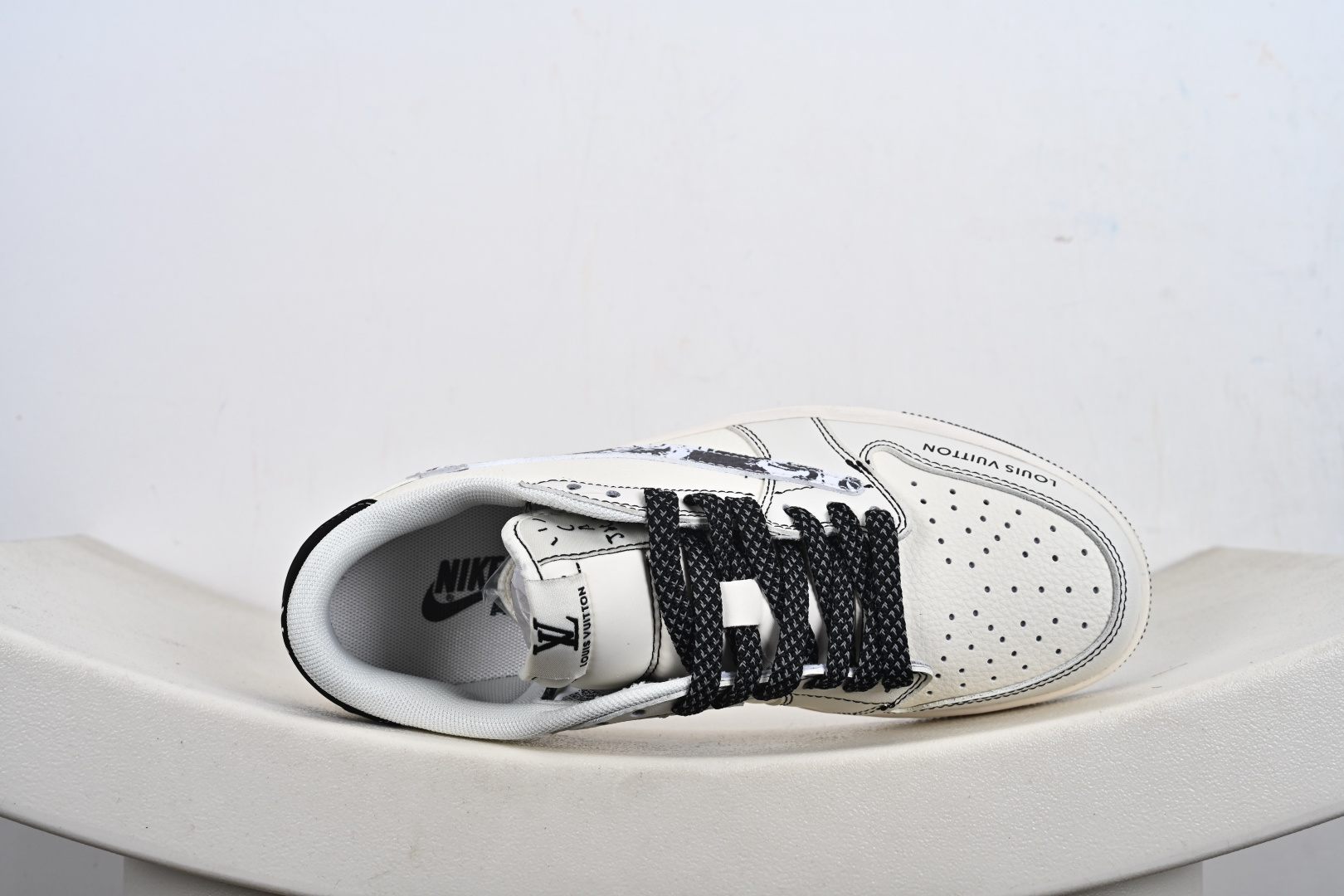 260 定制版#Louis Vuitton x Air Jordan 1 Low 定制配色 Lv联名 乔1 AJ1经典低帮休闲百搭板鞋 XS7089-616