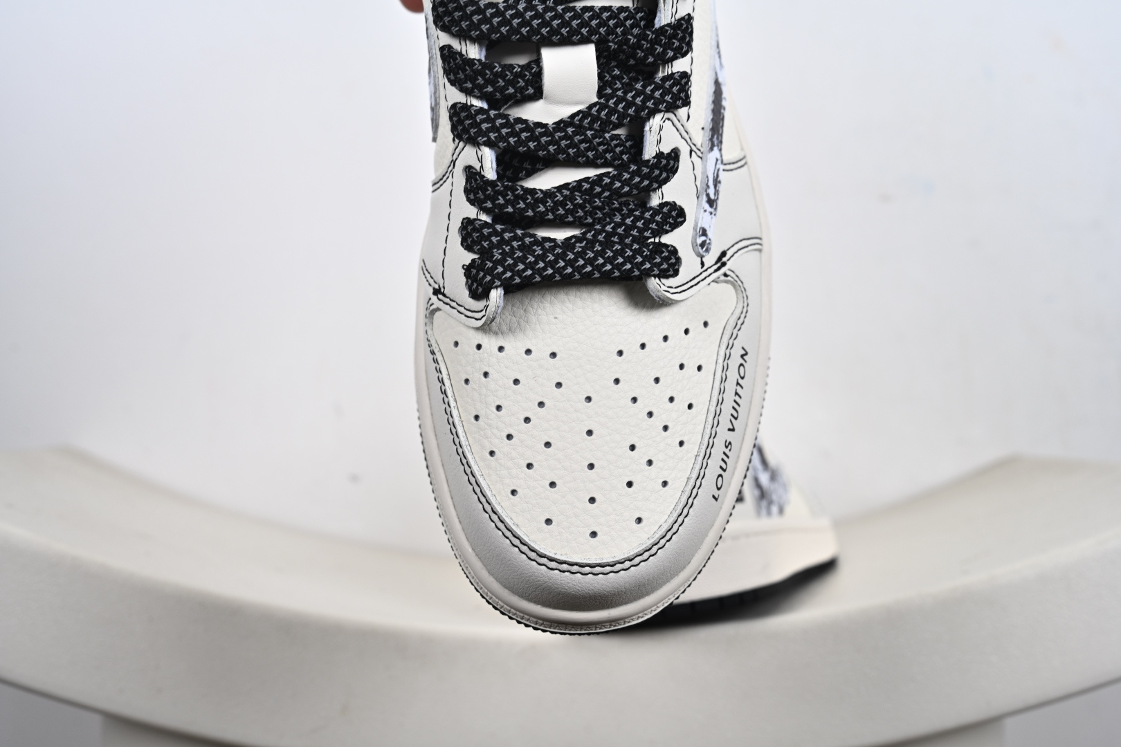 260 定制版#Louis Vuitton x Air Jordan 1 Low 定制配色 Lv联名 乔1 AJ1经典低帮休闲百搭板鞋 XS7089-616