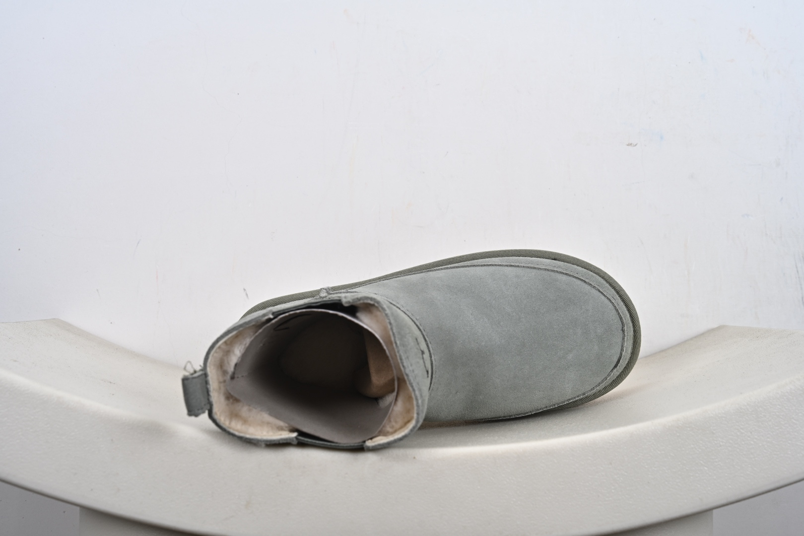 240 UGG秋冬新款女士休闲舒适纯色平底圆头时尚短靴雪地靴 1158051