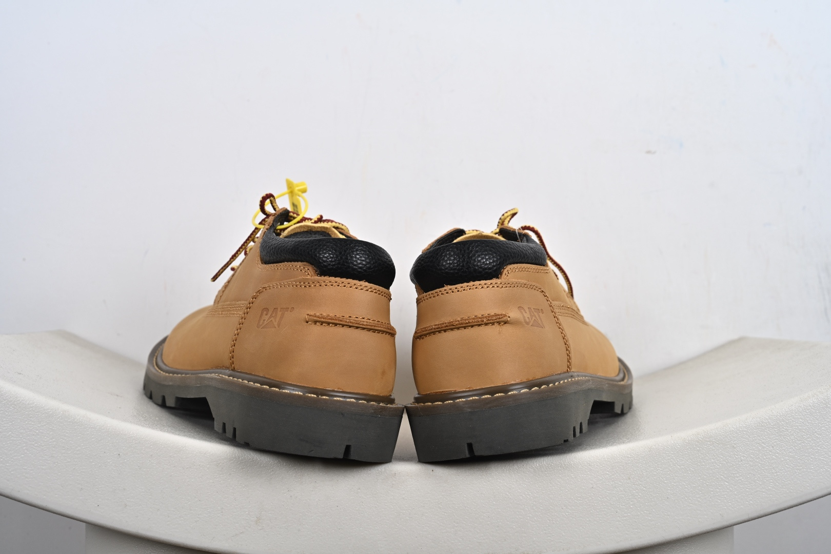 220 CAT/卡特 硬汉推土机品牌潮流爆款 户外休闲马丁靴系列 大黄靴