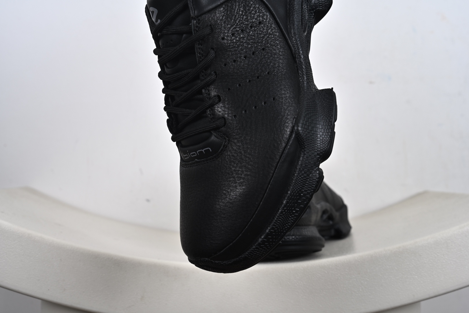 240 Ecco 爱步健步BIOMC 25周年新款百搭跑步健身鞋