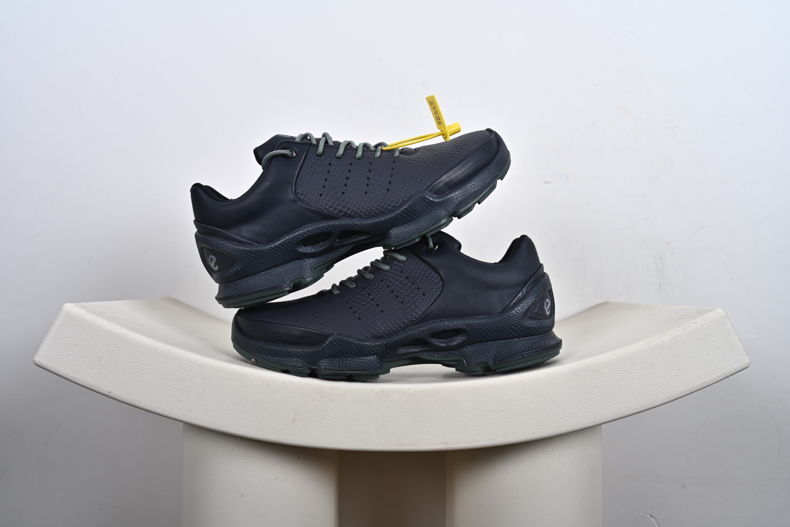 #合集 240 Ecco 爱步健步BIOMC 25周年新款百搭跑步健身鞋 800334