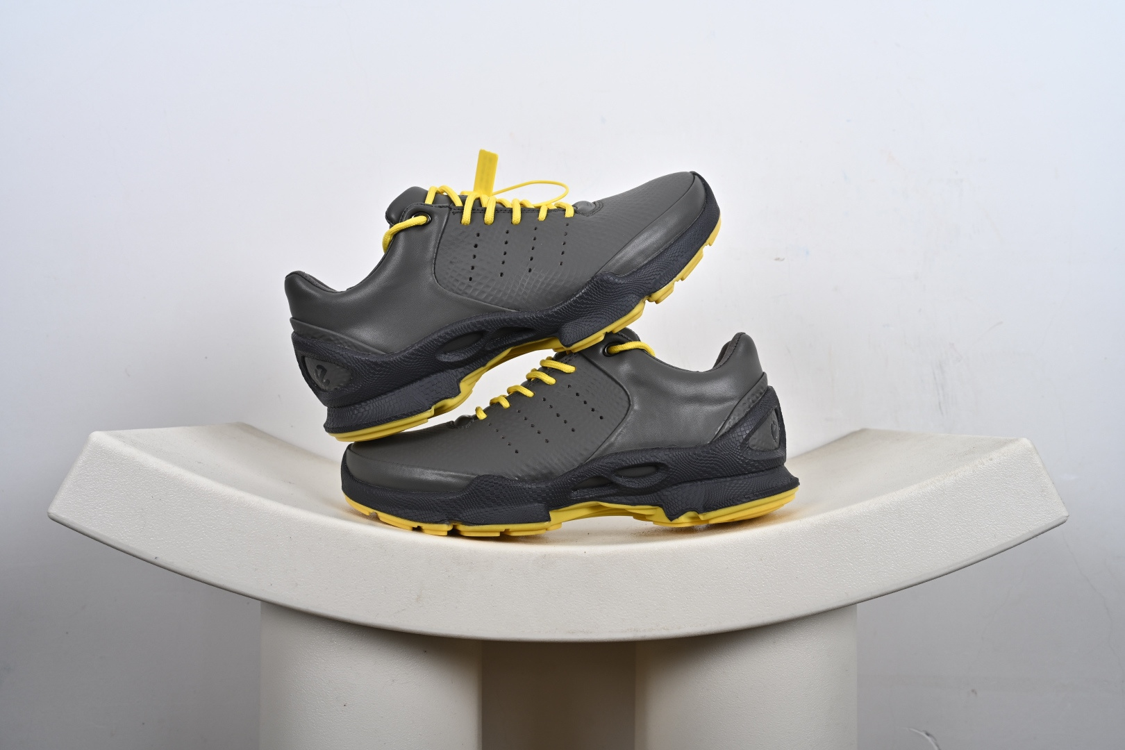 #合集 240 Ecco 爱步健步BIOMC 25周年新款百搭跑步健身鞋 800334