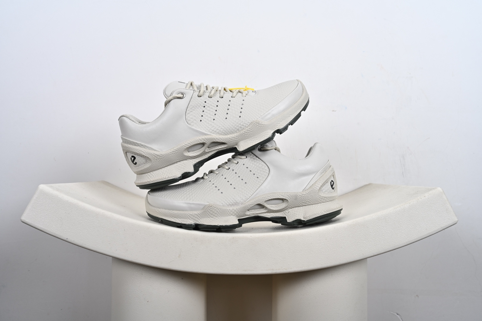 #合集 240 Ecco 爱步健步BIOMC 25周年新款百搭跑步健身鞋 800334