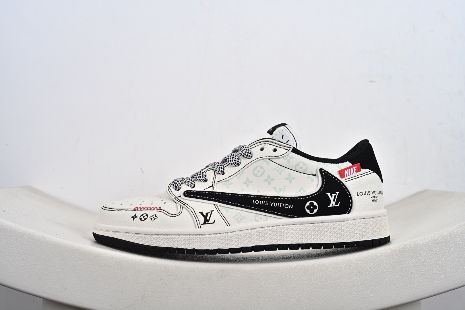 Louis Vuitton x Air Jordan 1 Low 黑勾NIKE红标 CX5050-Y30