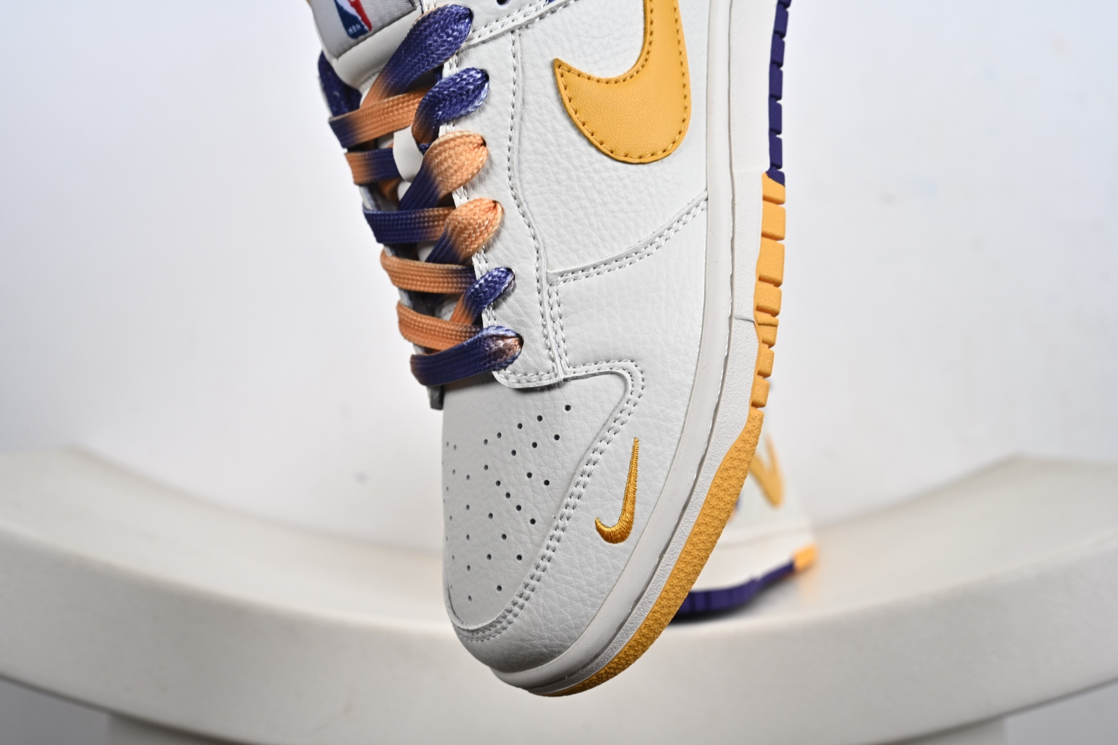 260 NBA x Nike Dunk Low 紫金湖人 CS1688-107