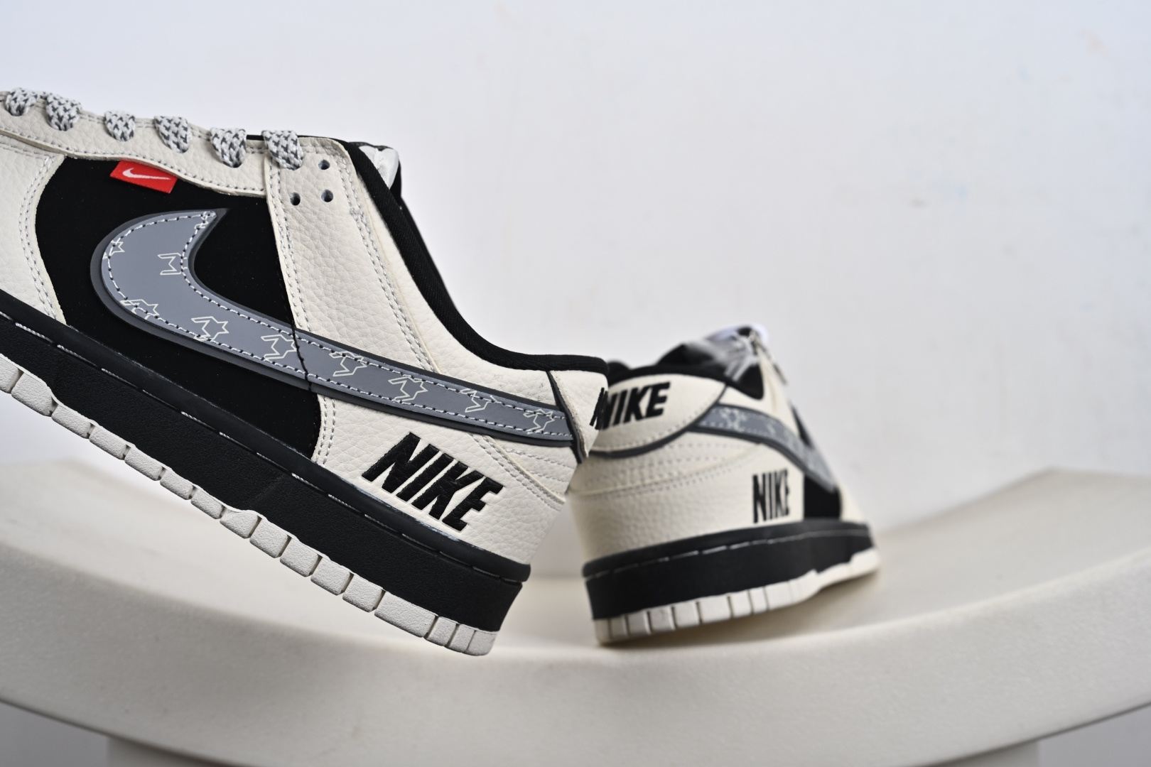 260 Nike Dunk Low 米黑灰 DN3168-004